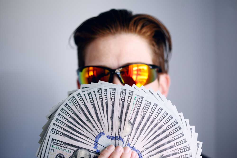 Looking for an EXTRA INCOME? Make money easily!
