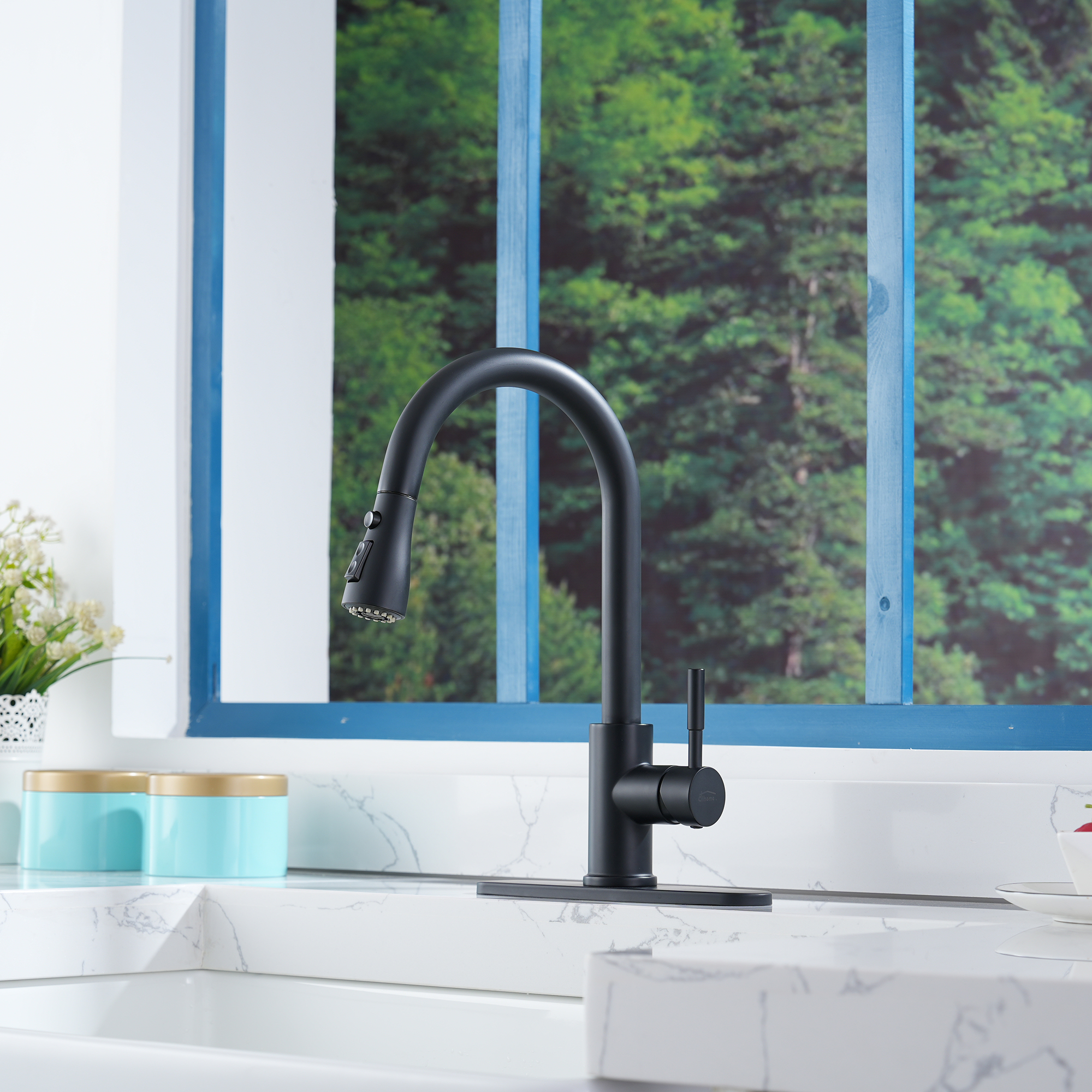 Pull Down Kitchen Faucet Modern Design with Deck Plate Easy Installation for Single or Three Hole