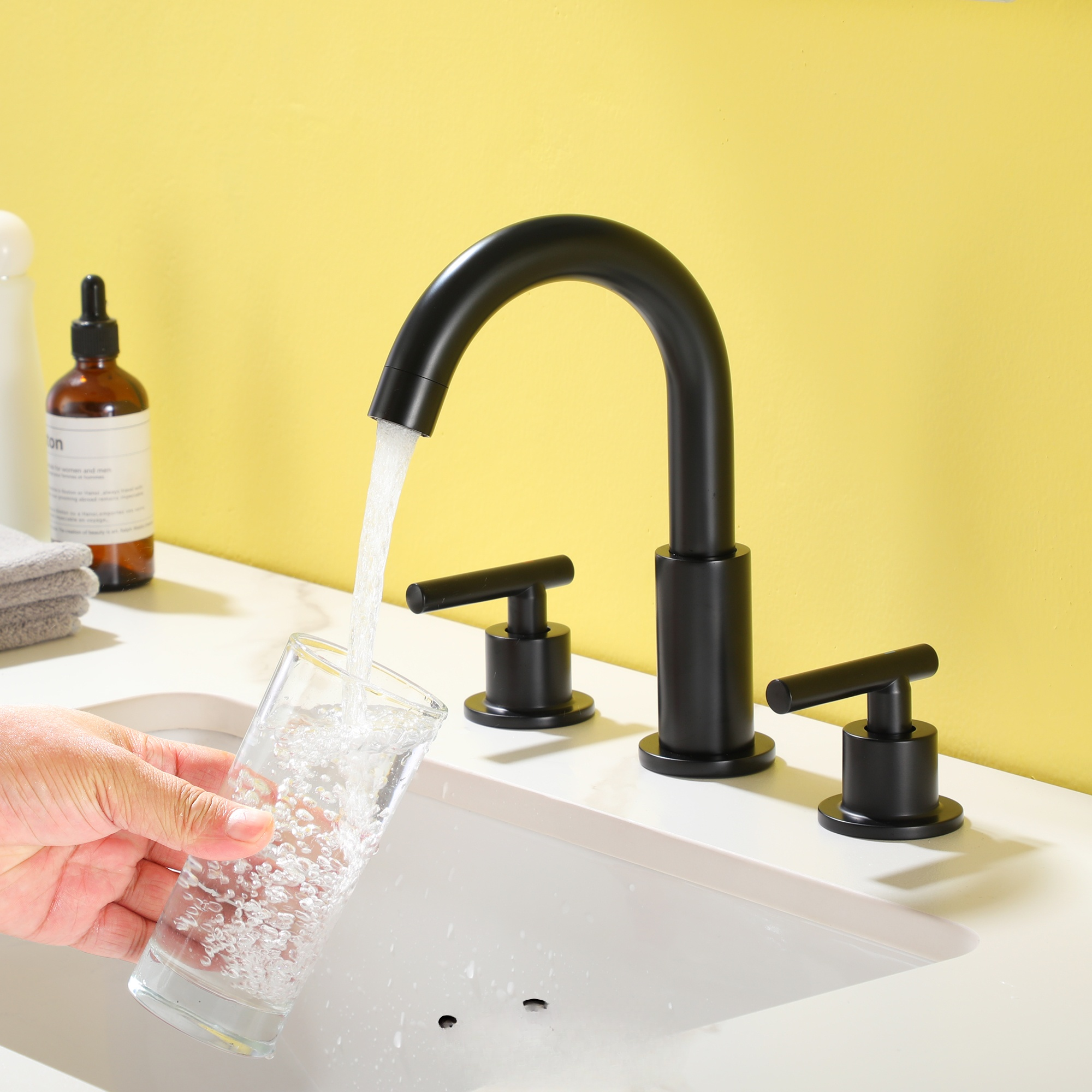 8" Widespread 3-Hole Mid-Arc Bathroom Sink Faucet with 2-Handle Design