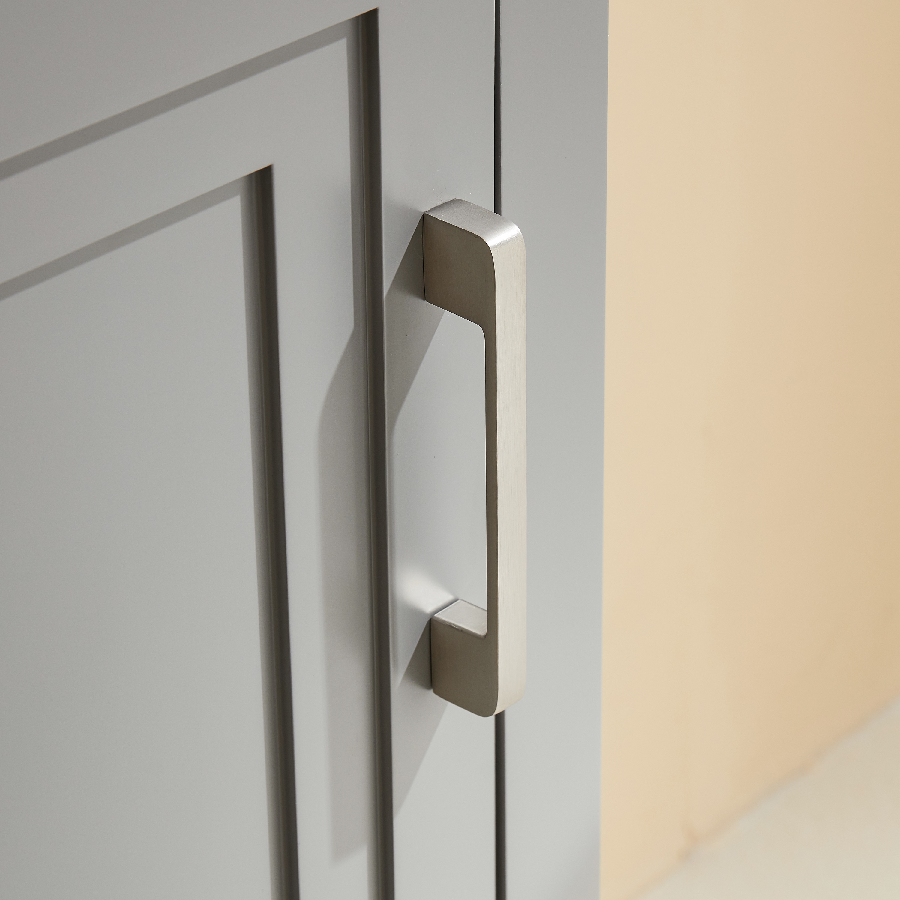 Fully Assembled 18"-60" Freestanding Bathroom Vanity with Integrated Top