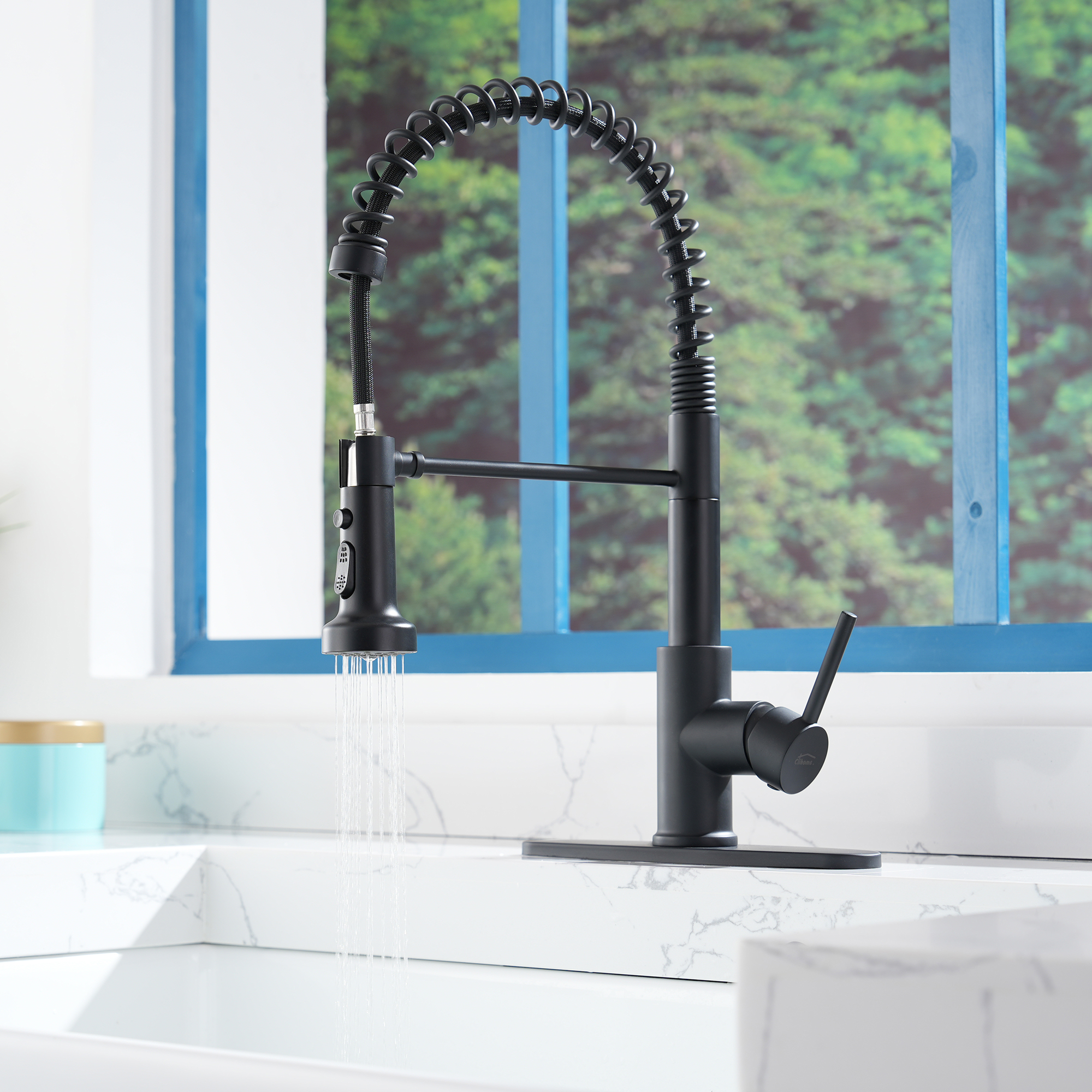 Pull-Down Kitchen Faucet Spring Design with Three-Function Sprayer and Deck Plate for Single or Three-Hole Installation