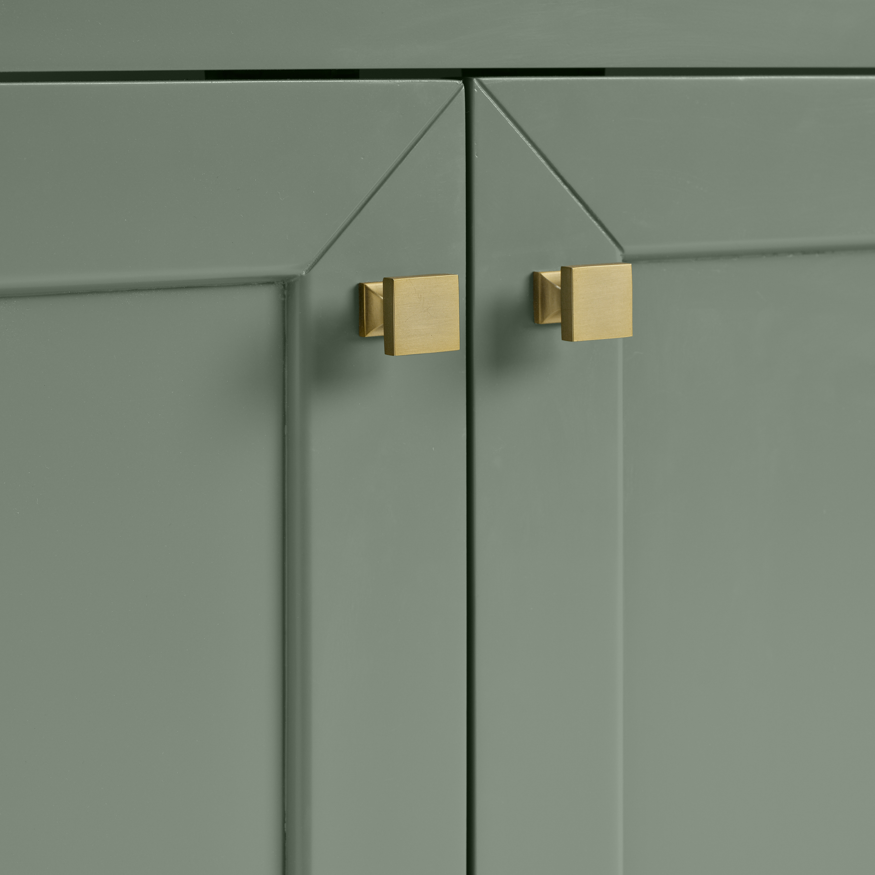 James Martin Chicago 60" Double Vanity Cabinet with Double Doors, Drawers & Adjustable Shelves