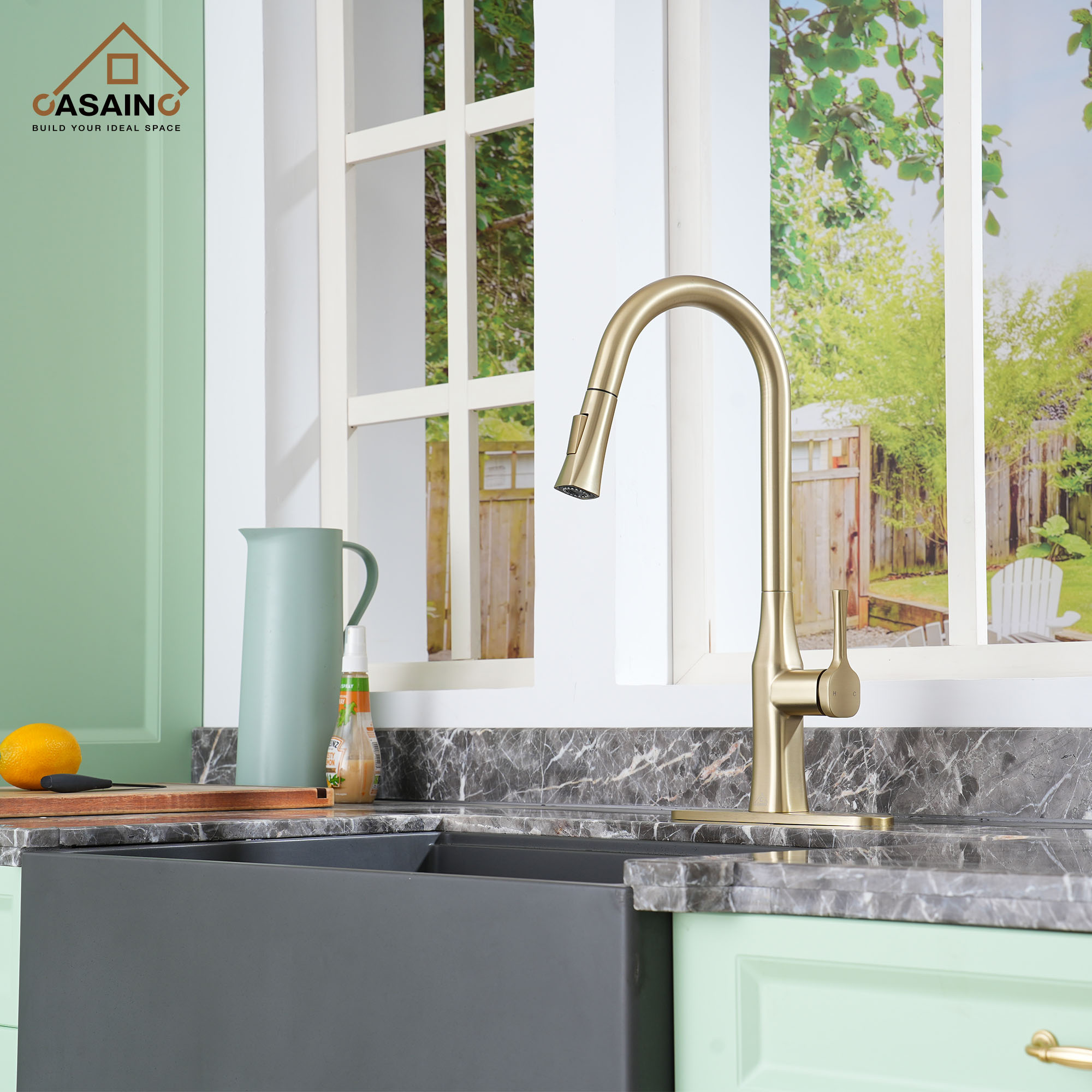 CASAINC Single-Handle Kitchen Faucet with  Pull-Down Sprayer