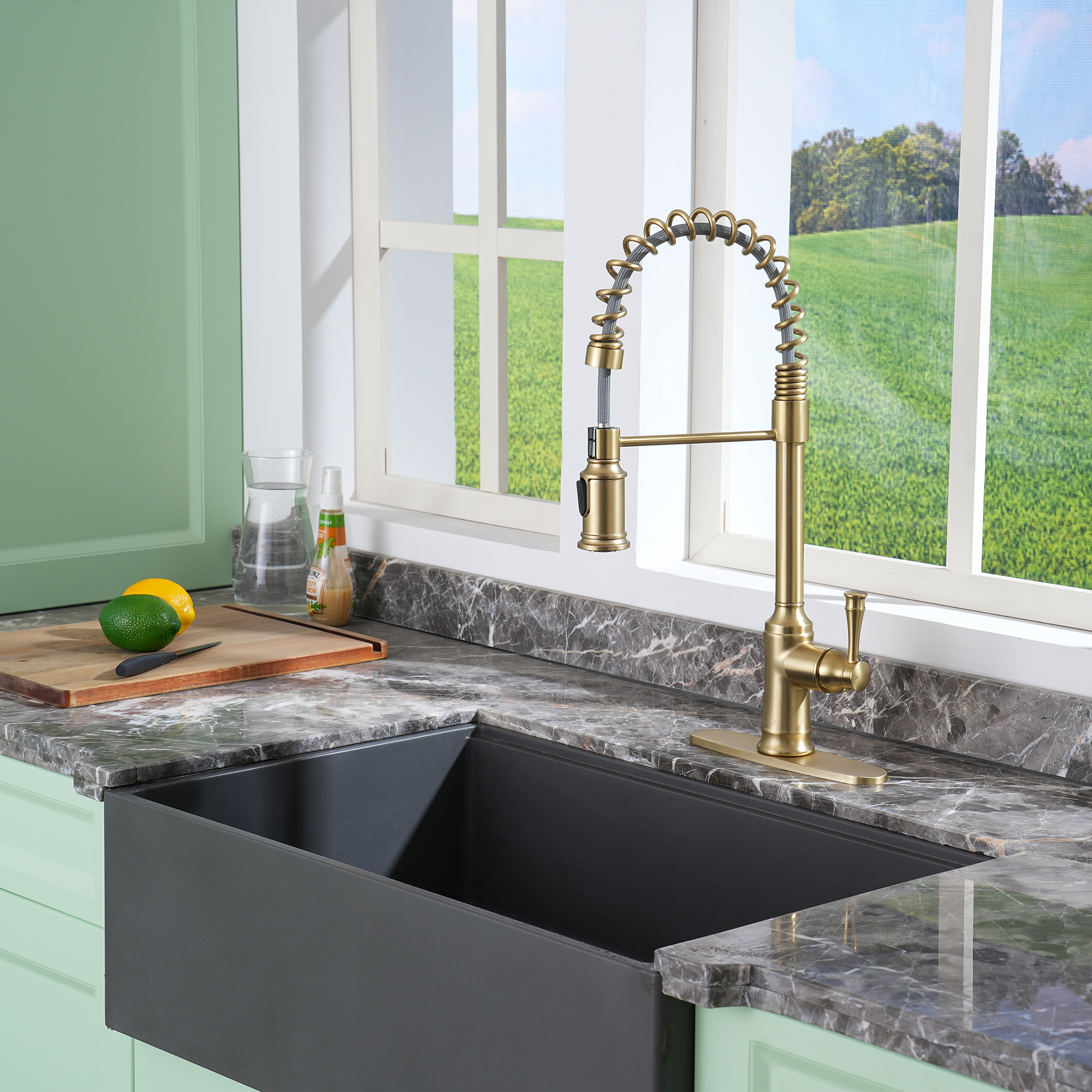 CASAINC CASAINC Single-Handle Spring Pull-Out Kitchen Faucet in Brushed Nickel/Matte Black/Matte White/Brushed Gold