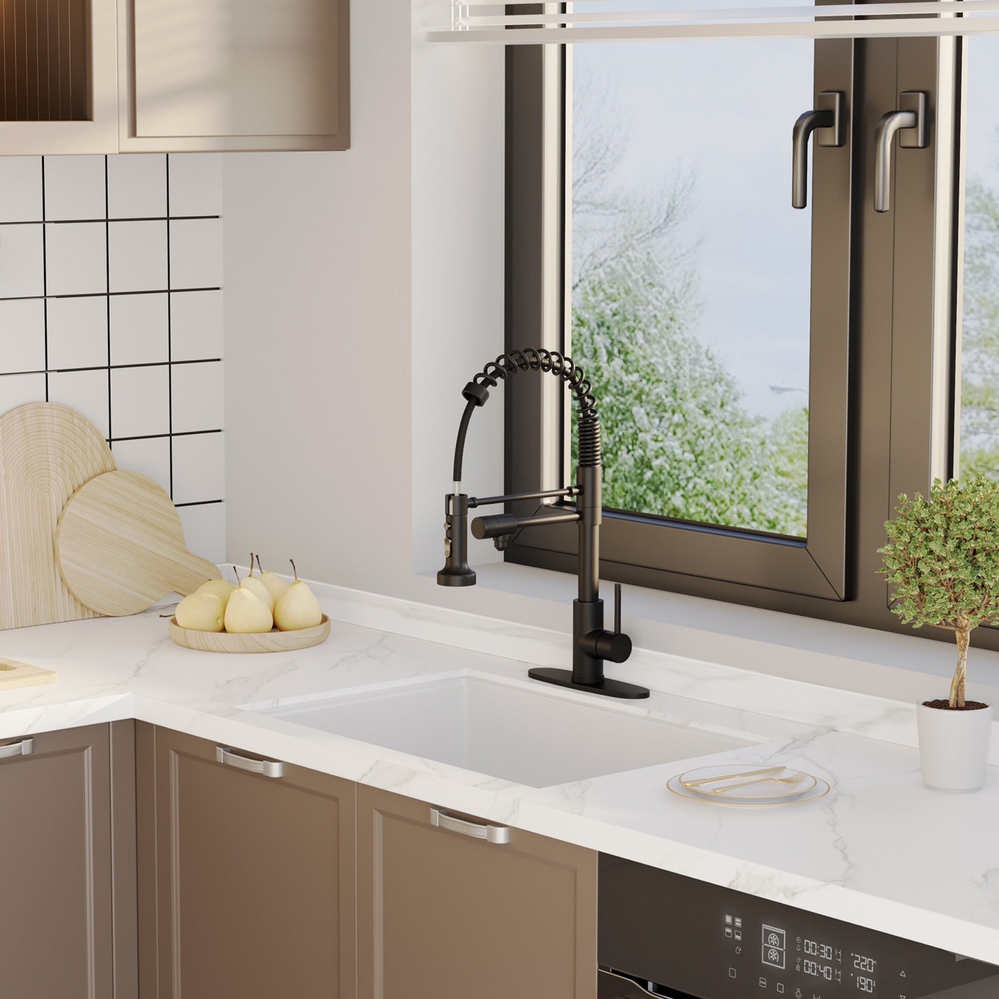 Kitchen Faucet with Pull Down, 1.8 gpm Single Handle Kitchen Sink Faucet