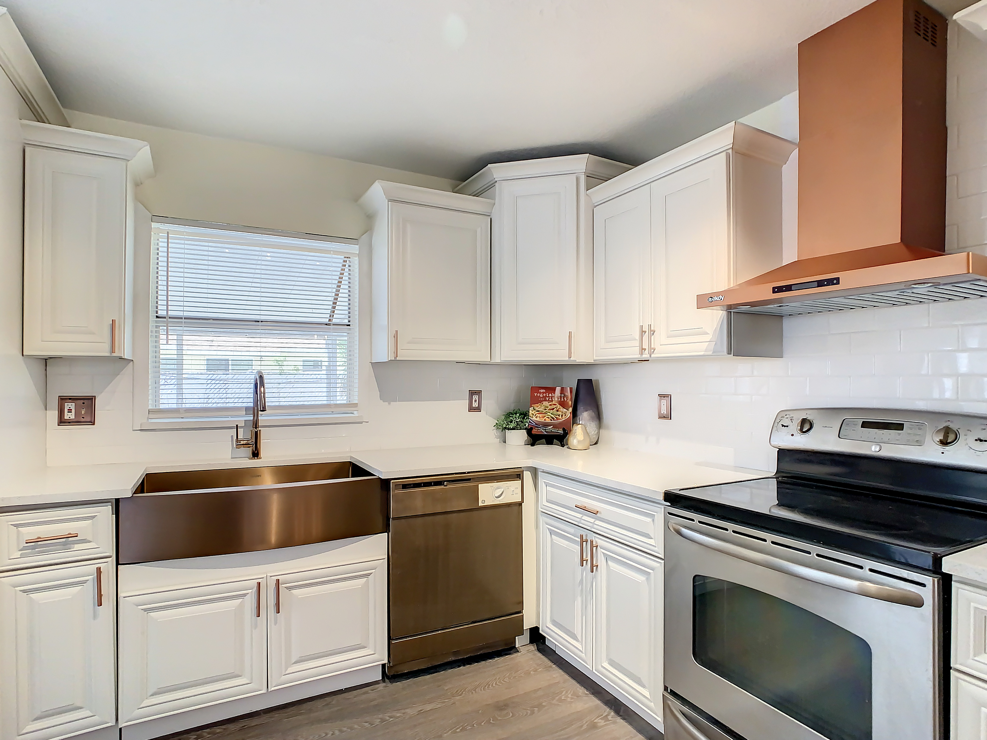 Pearl White - Ready To Assemble Kitchen Cabinets