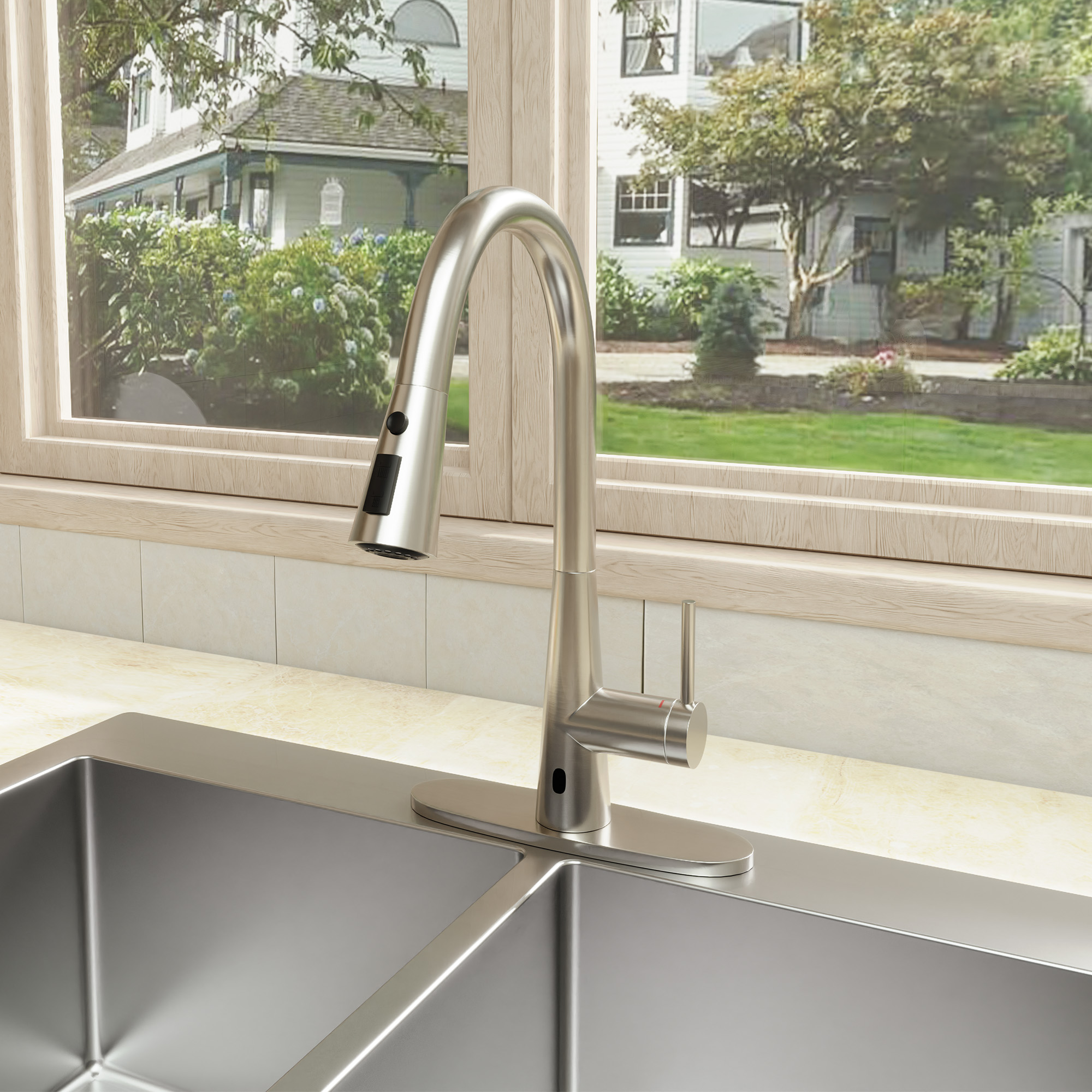 Touchless Single Handle Pull-Down Kitchen Faucet with Infrared Sensing Retractable Hose