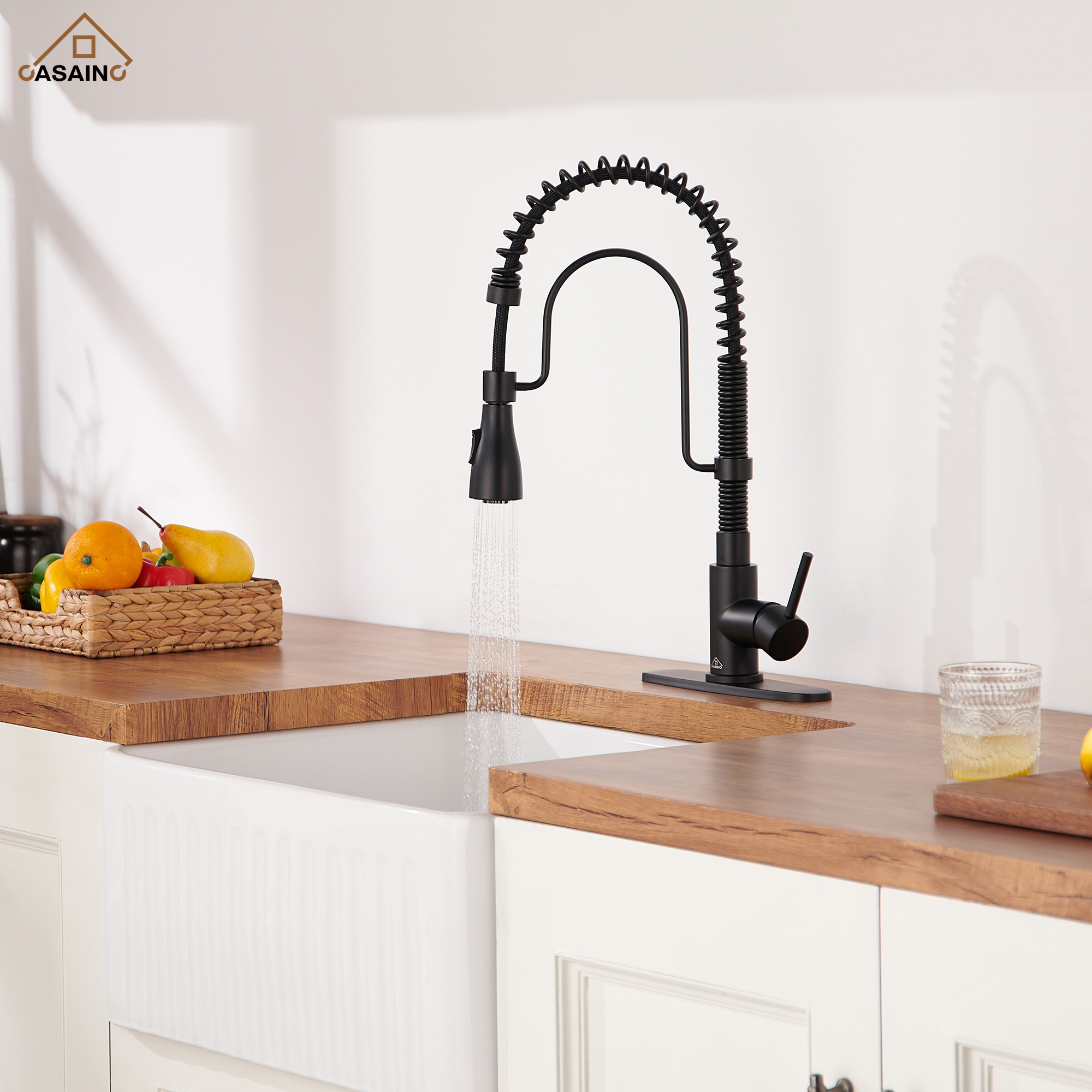 Single Handle Commercial Style Pull-Down Kitchen Faucet