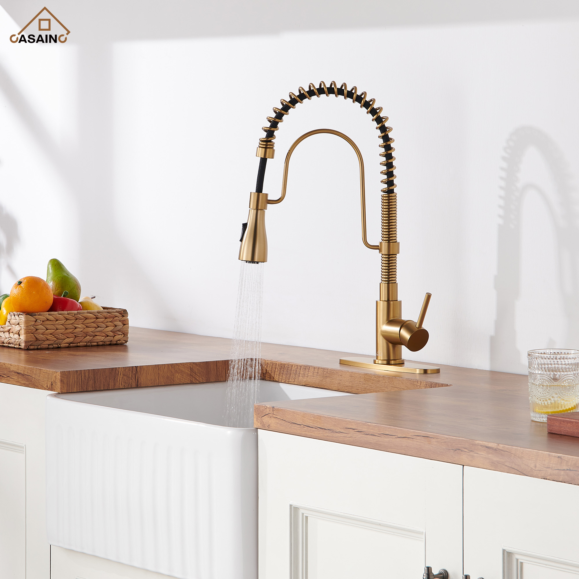 Single Handle Commercial Style Pull-Down Kitchen Faucet