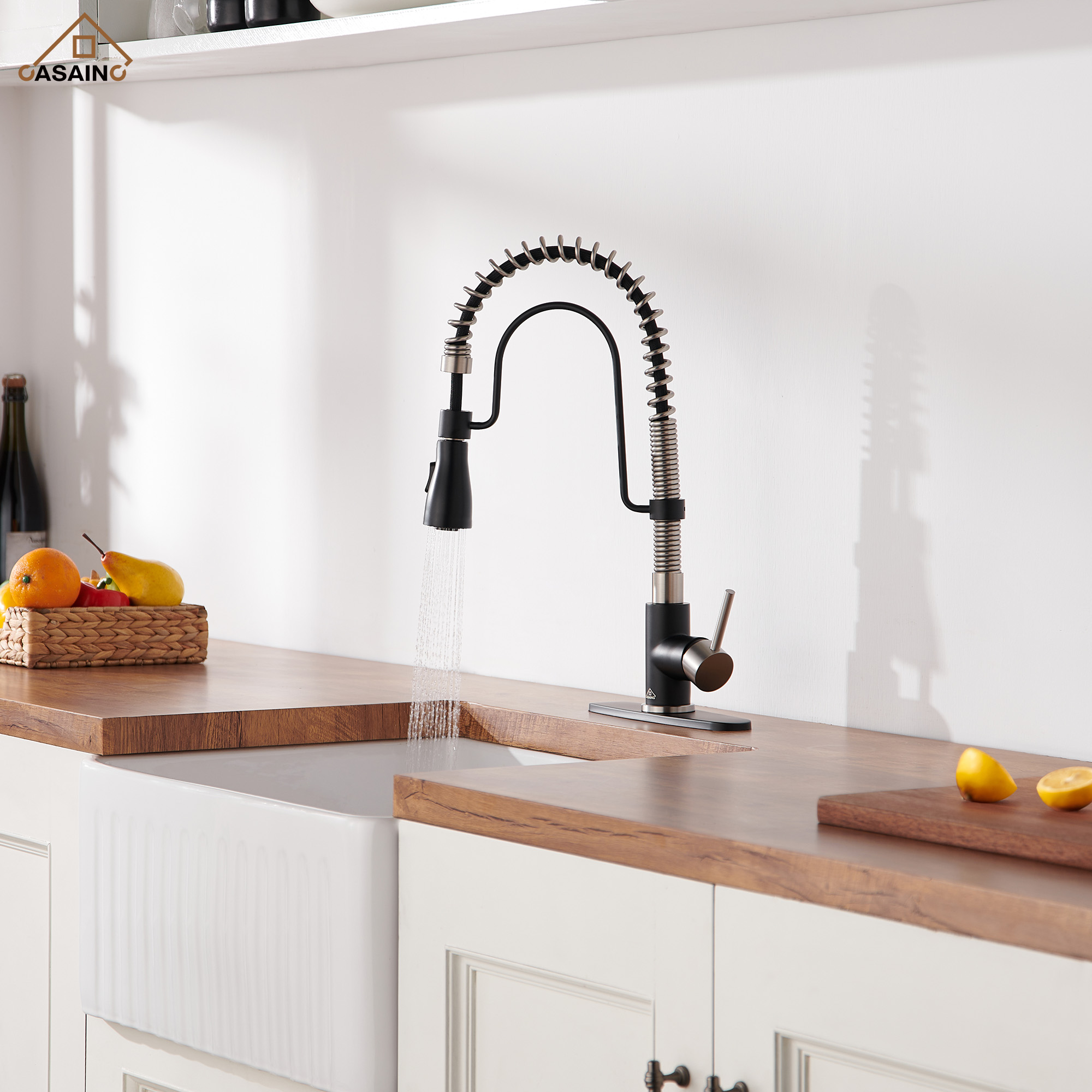 Single Handle Commercial Style Pull-Down Kitchen Faucet
