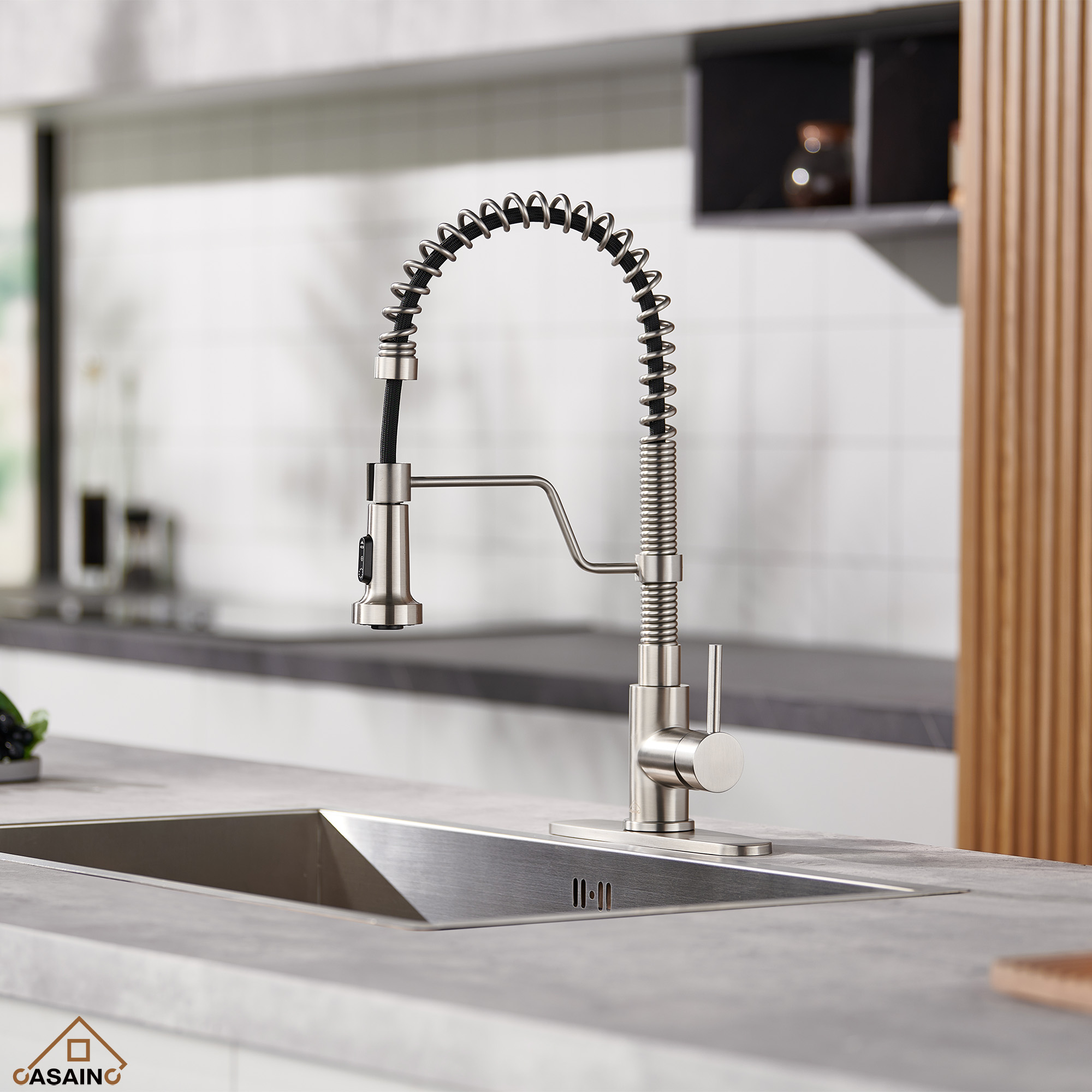 Modern Kitchen Faucet with Pull-Down Sprayer, 360° Swivel, Three Functions for Effortless Cooking and Cleaning