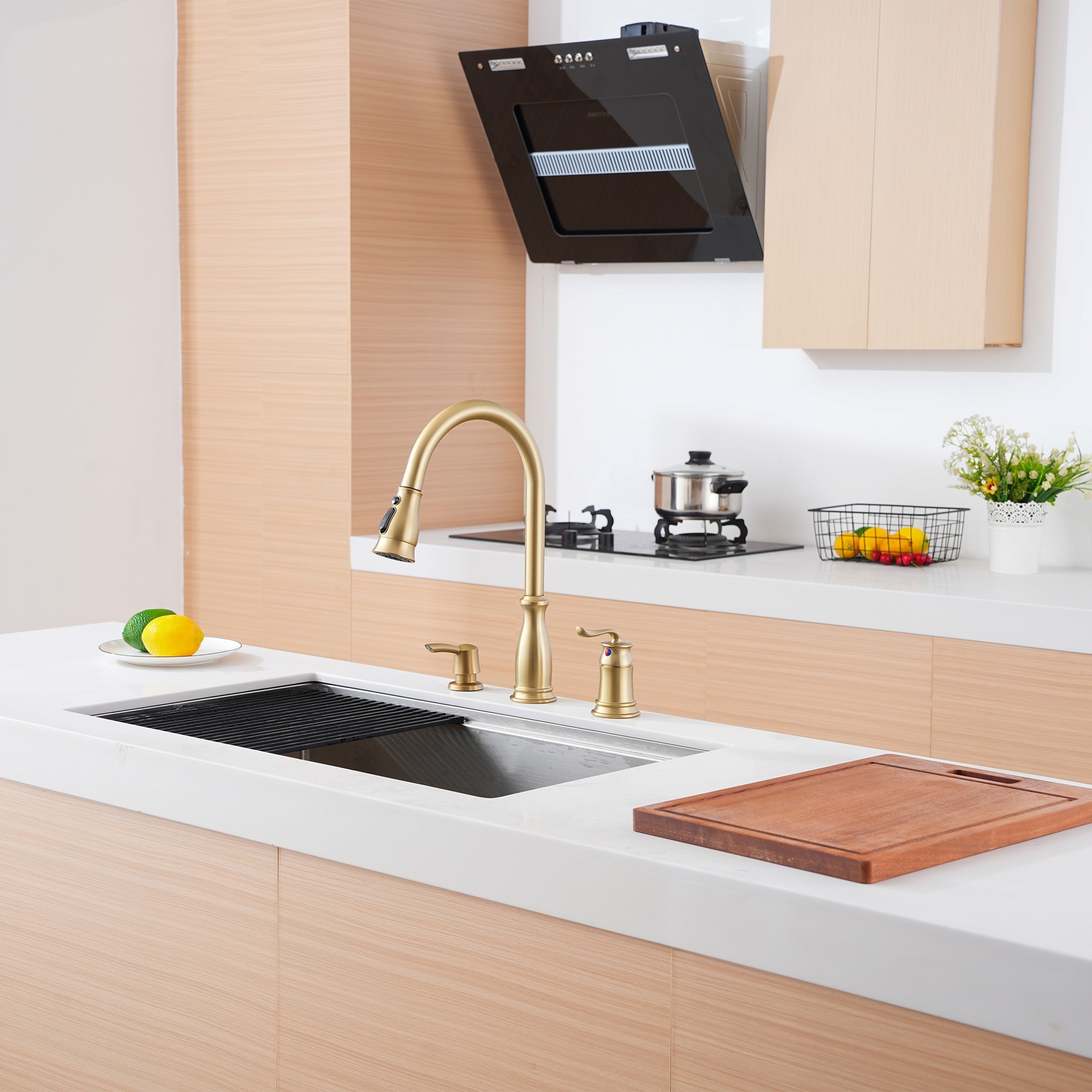 3-Spray Patterns 1.8 GPM Single Handle Pull Down Sprayer Kitchen Faucet with Soap Dispenser