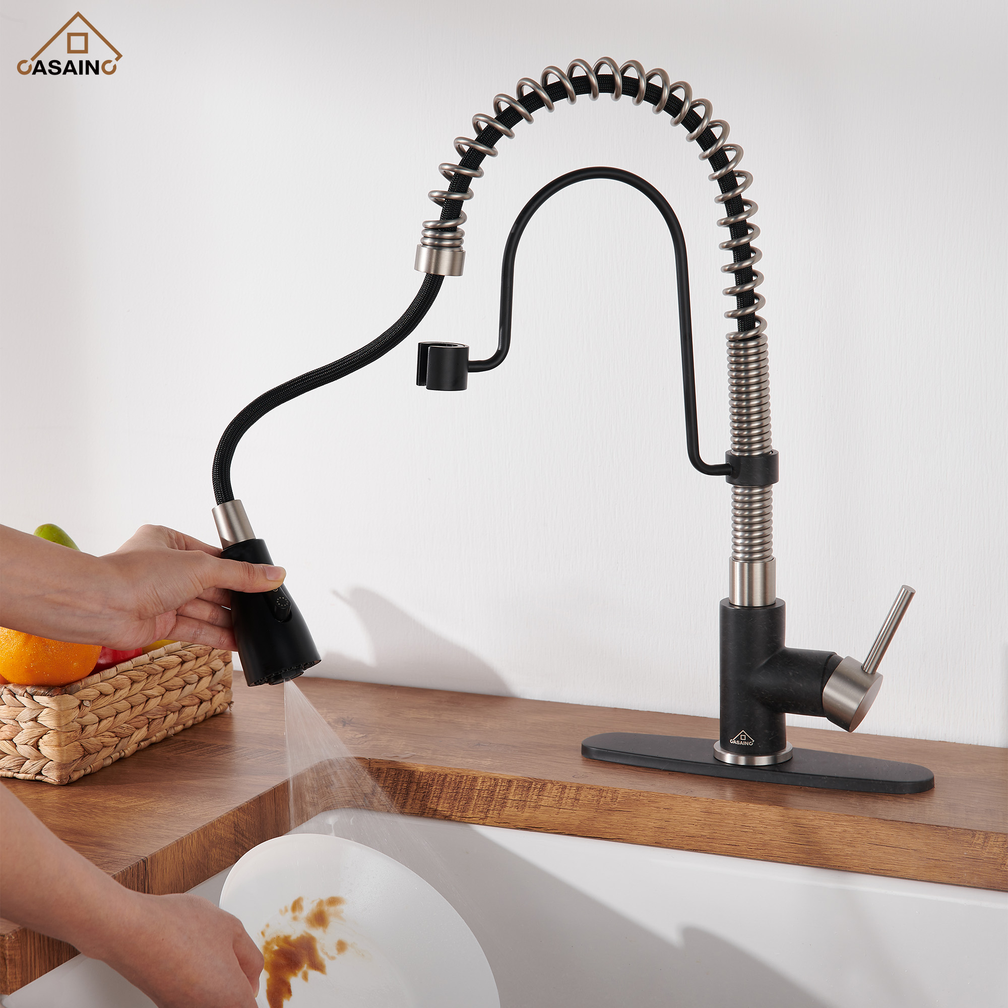 Single Handle Commercial Style Pull-Down Kitchen Faucet