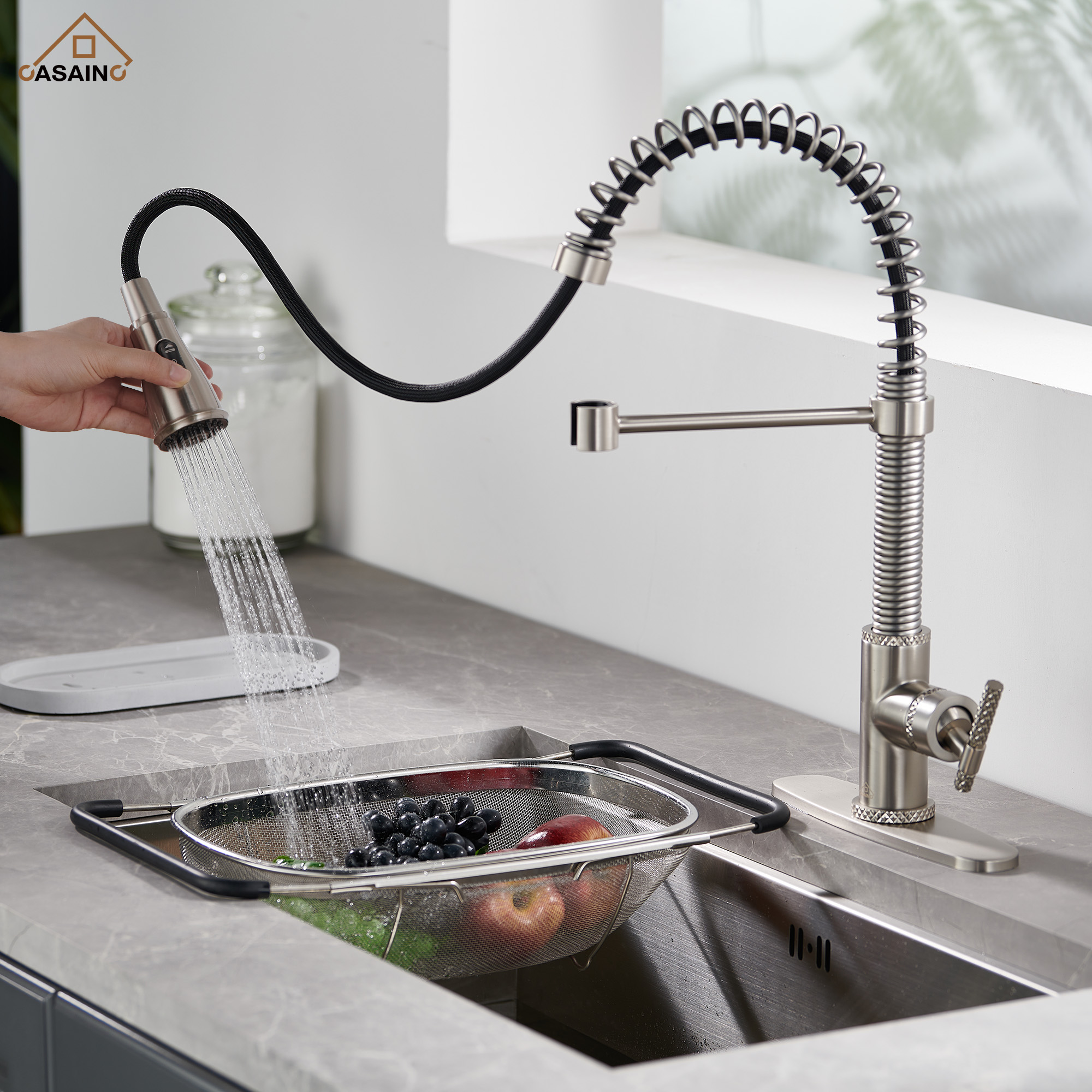 Pull-Down Sprayer Single Handle Kitchen Faucet 360° Swivel, Three Functions for Effortless Cooking and Cleaning
