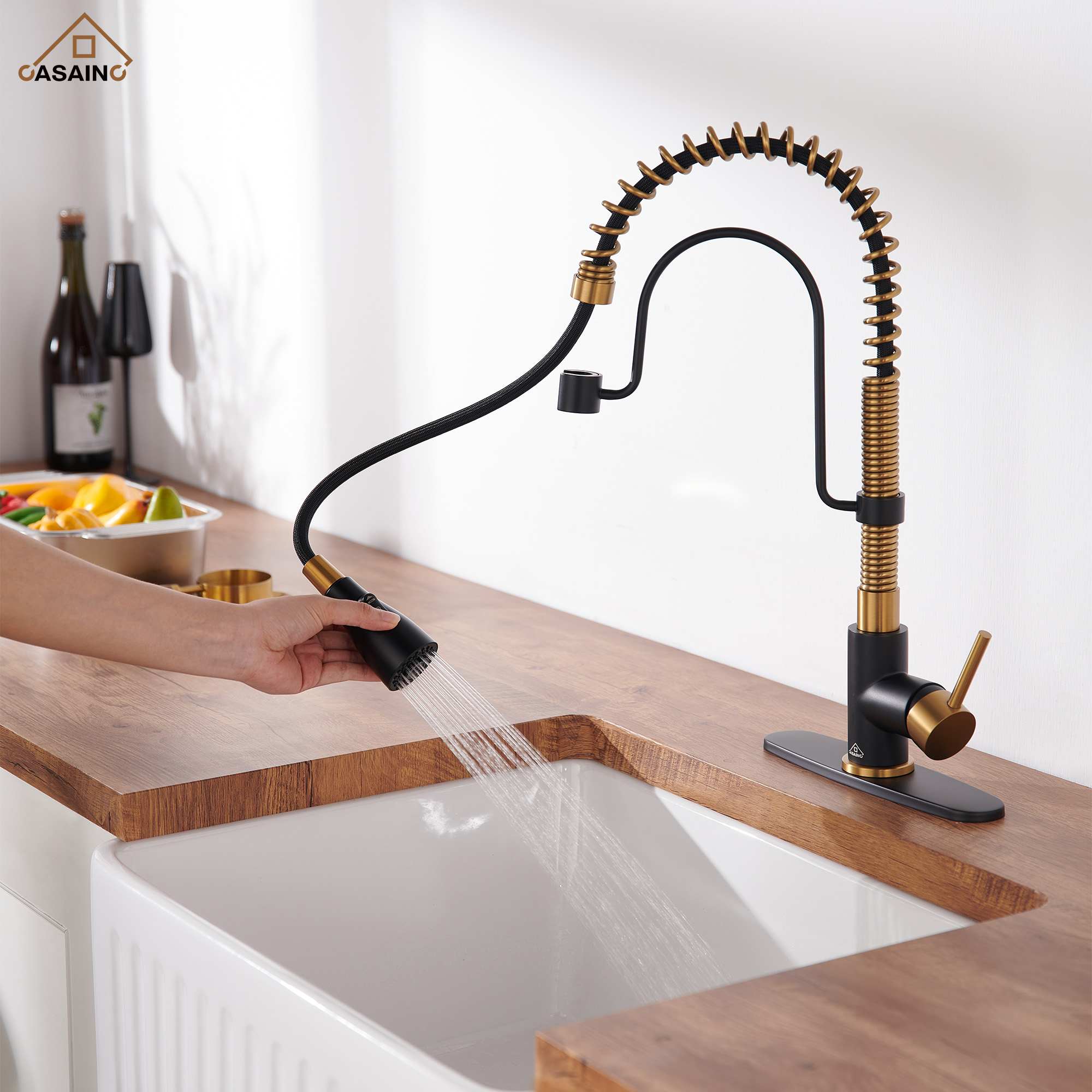 Single Handle Commercial Style Pull-Down Kitchen Faucet
