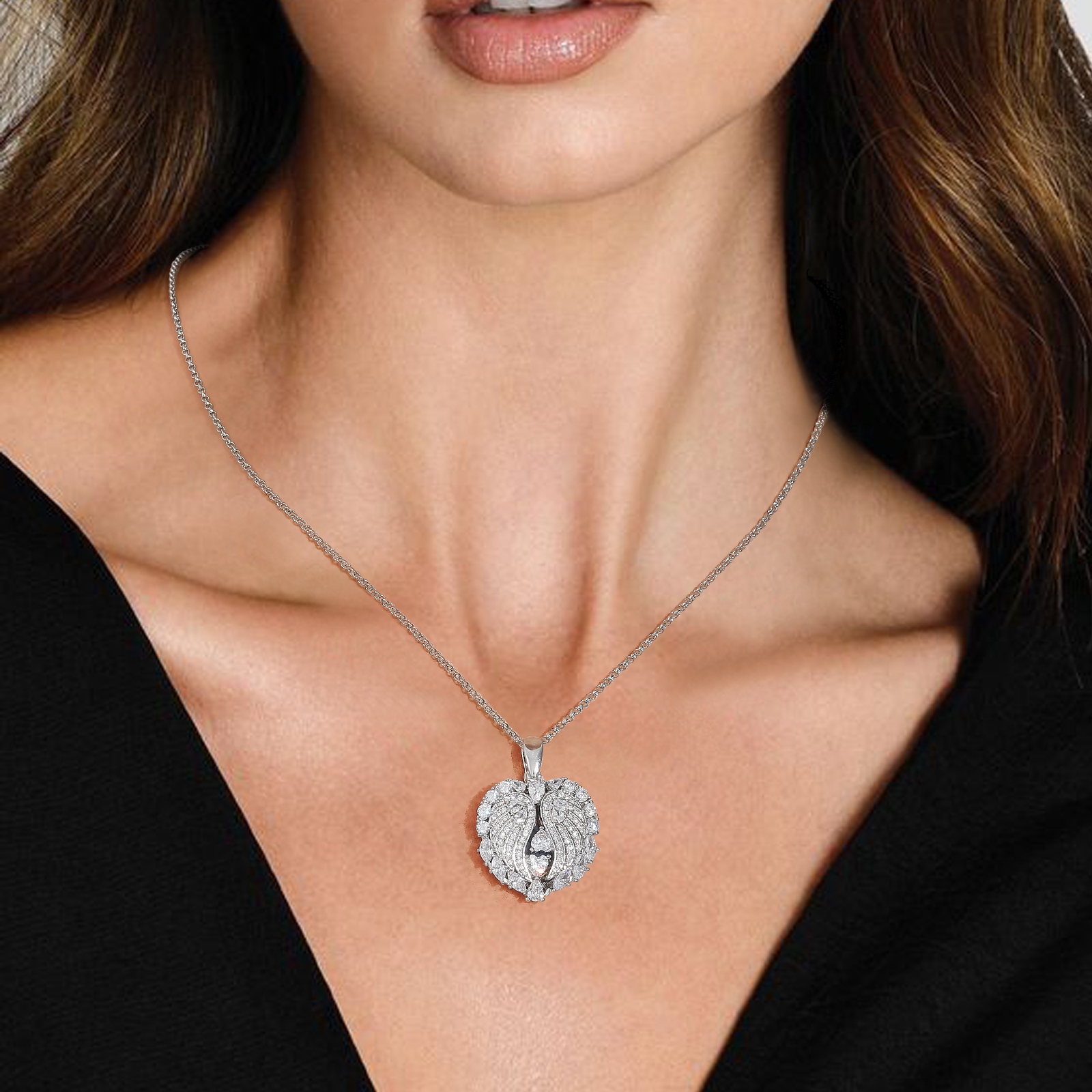 Openable Customizable Heart Picture Necklace