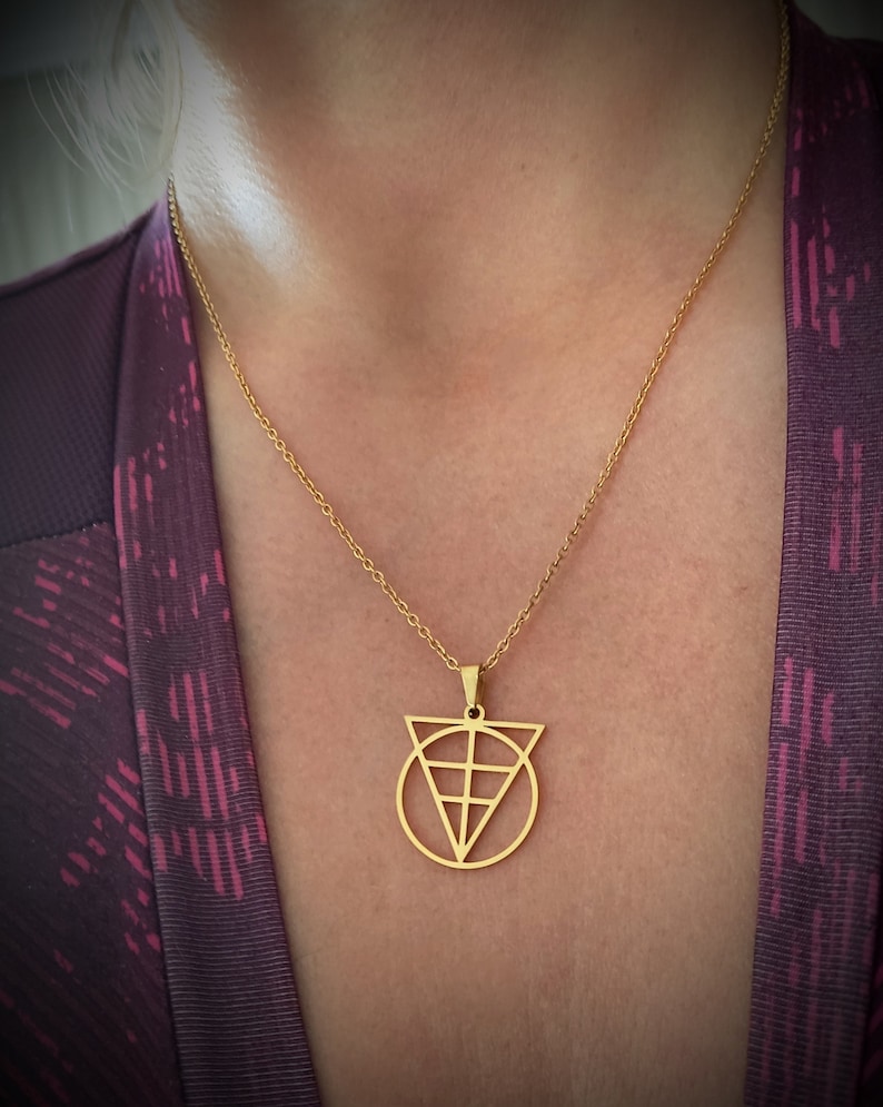 Minimal Abstract Custom Name Logo Necklace