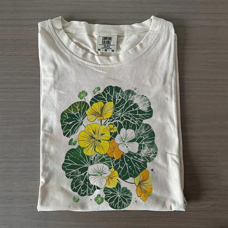 Nasturtium Vintage Style T-shirt