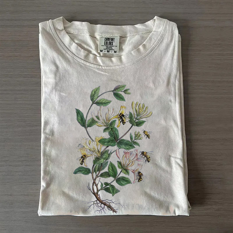 Vintage Honeysuckle Flower Bee 90s Graphic T-shirt