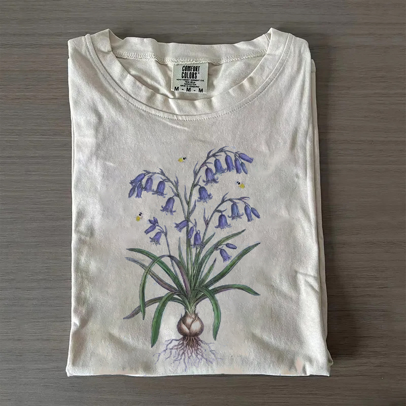 Vintage Bluebell Flower Botanical 90s Graphic T-shirt