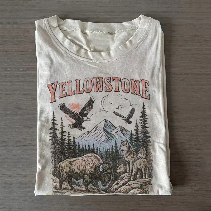Yellowstone National Park Vintage 90s Stlye T-shirt