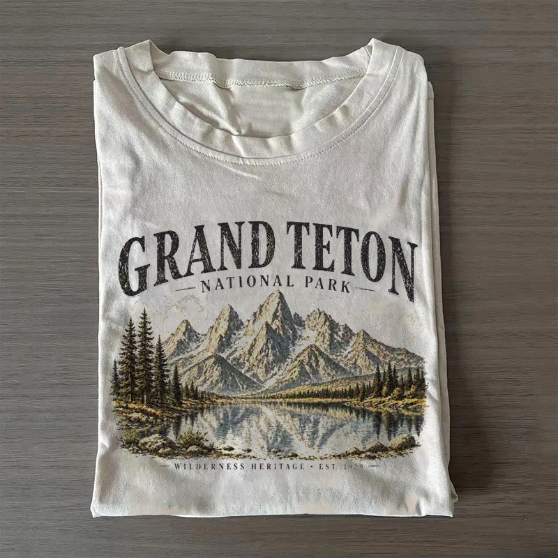 Vintage Grand Teton National Park T-shirt