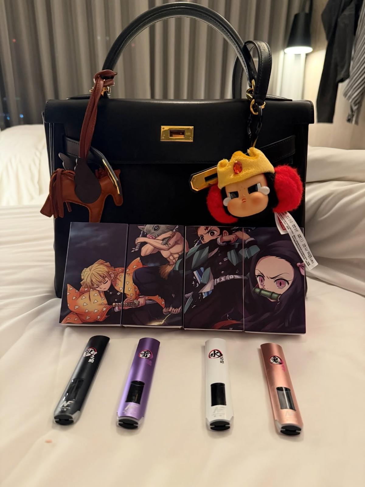 香港 Hongkong Vape超靚主機 EVO鬼滅之刃聯名款主機 發光熒幕 超高CP電子煙 一代適用煙機 香港現貨 最快當天送貨