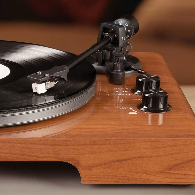 Wooden Bluetooth Turntable & Bookshelf Speakers Bundle UD009