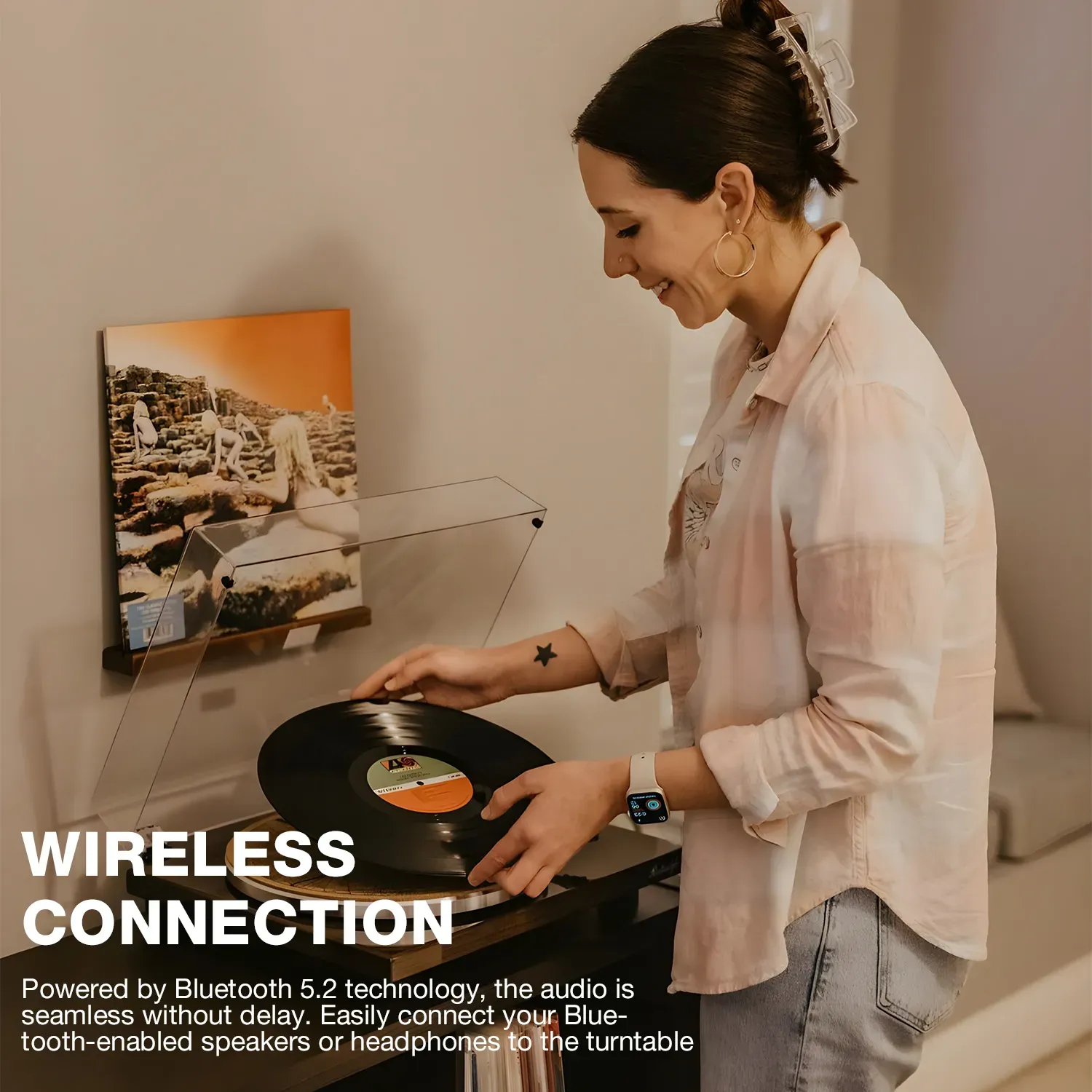 Retrolife Bluetooth Turntable with Moving Cartridge HQKZ006