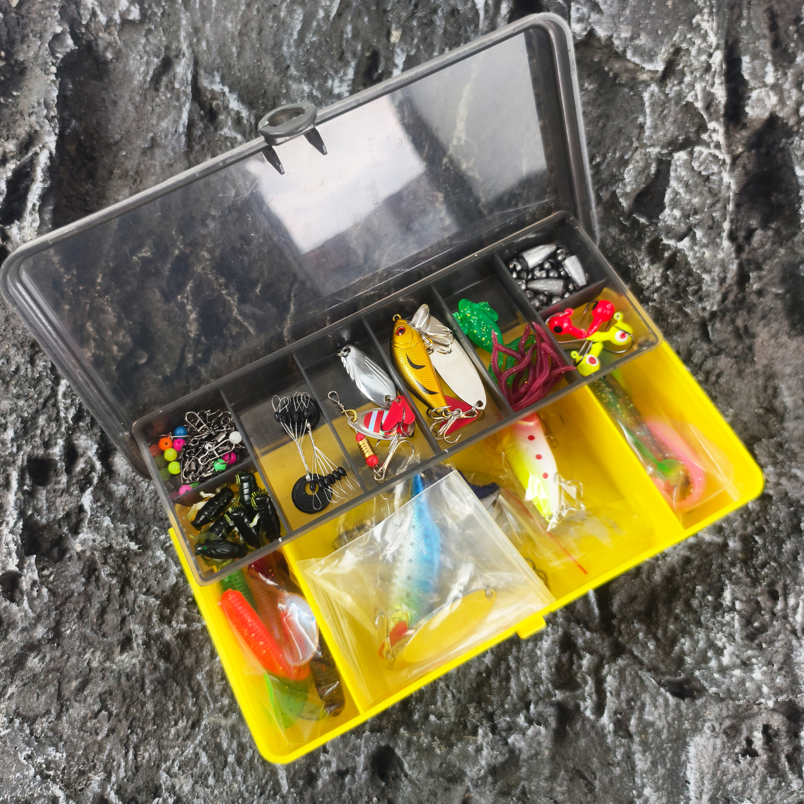 FREE FISHER Fishing Tackle Box,145pcs Fishing Lures Kit,VIB Minnow Popper,Soft Worm,Fishing Pliers Spinnerbait Hooks Accessories