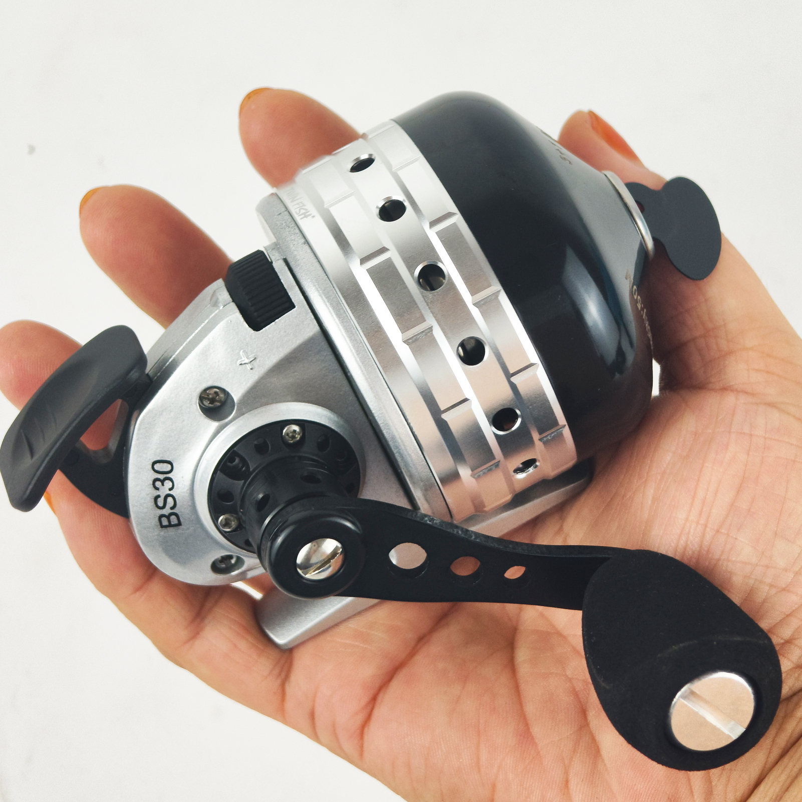 FREE FISHER Closed Spincast Fishing Reel,Slingshot Bow Bowfishing Reels,3+1BB Gear Ratio 3.9:1 Alloy Hollow Fish Shotting Wheel