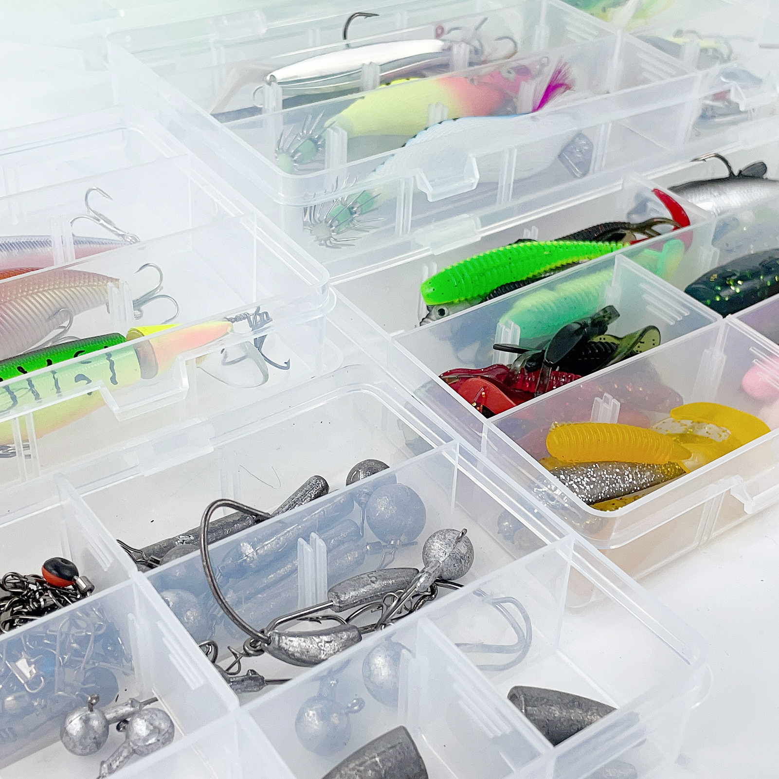 FREE FISHER 353pcs/Lot Large Fishing Tackle Box Multifunctional Portable 4-Layer Fishing Lures Storage Case with Baits Line Hooks Beads Sinkers Swivels