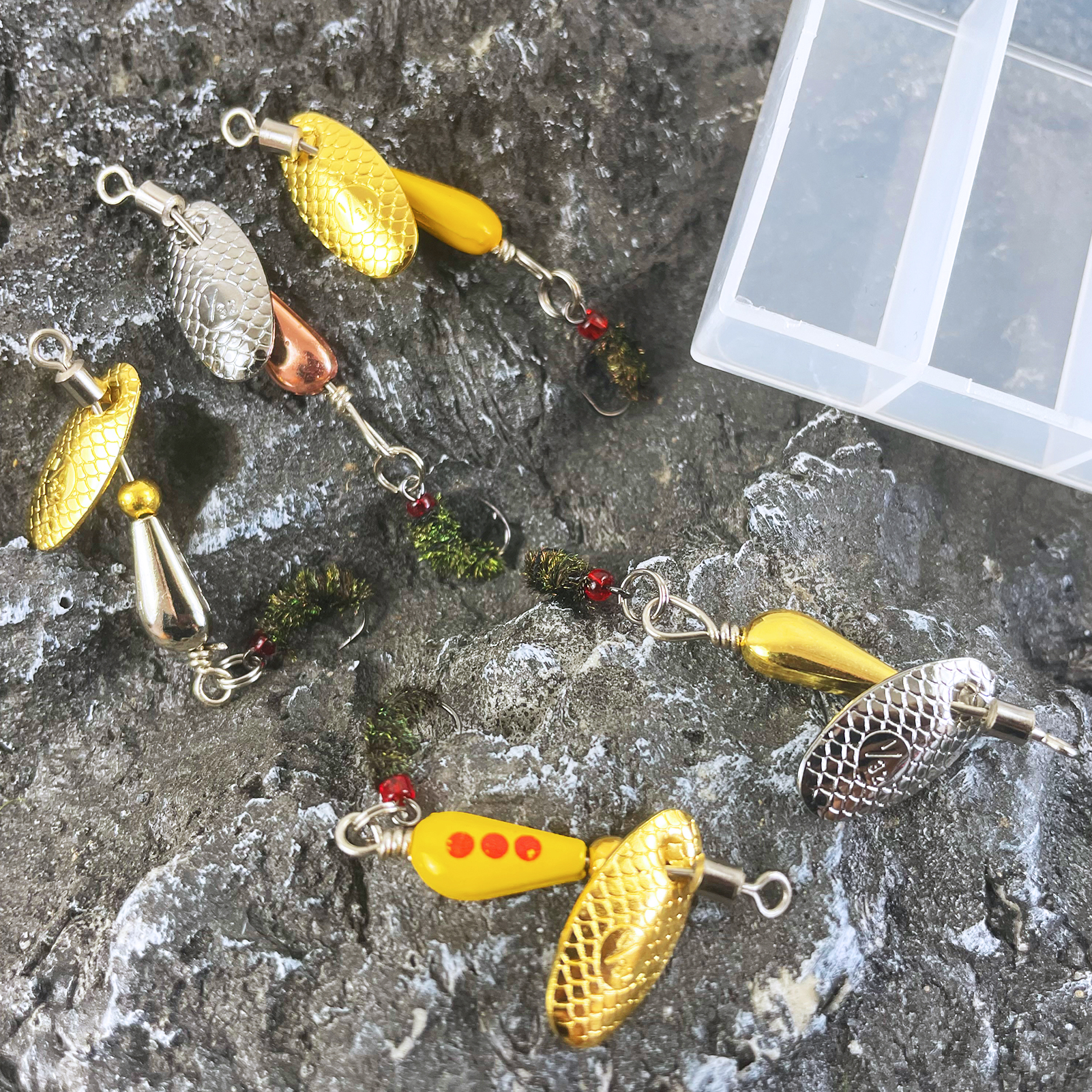 FREE FISHER 5pcs/Box Fly Fishing Trout Lures,5.5CM 2.5G Freshwater Spinner Lures,Sequins Flies Spinnerbaits for Bass Salmon Pike