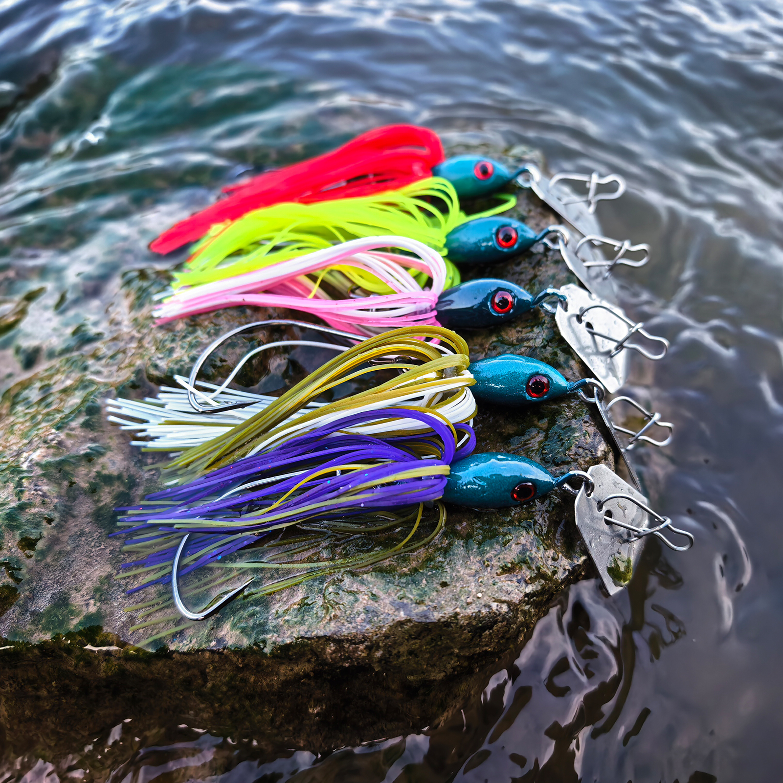 FREE FISHER Fishing Buzzbaits,Crankhook Bladed Spinnerbaits,Jig Head Hook with Rubber Skirts,Chatterbaits Lures for Bass/Pike(Pack of 5)