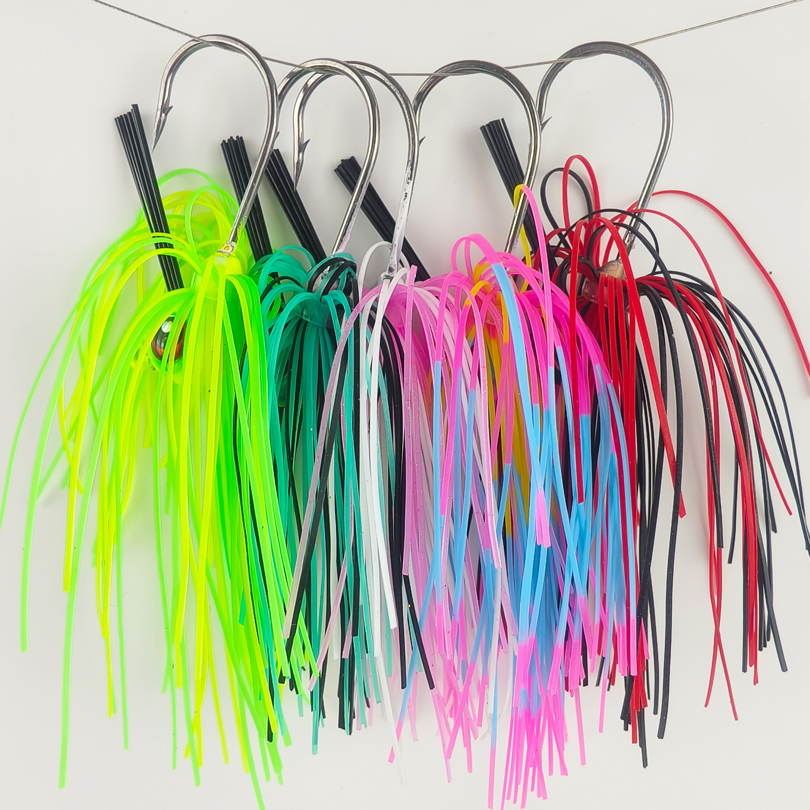FREE FISHER Rubber Skirts Weedless Bait,5pcs/Lot 9.5g 15.5g Bass Fishing Lure with Weed Guard,3D Fish Eye Fishing Swim Jigs Lure