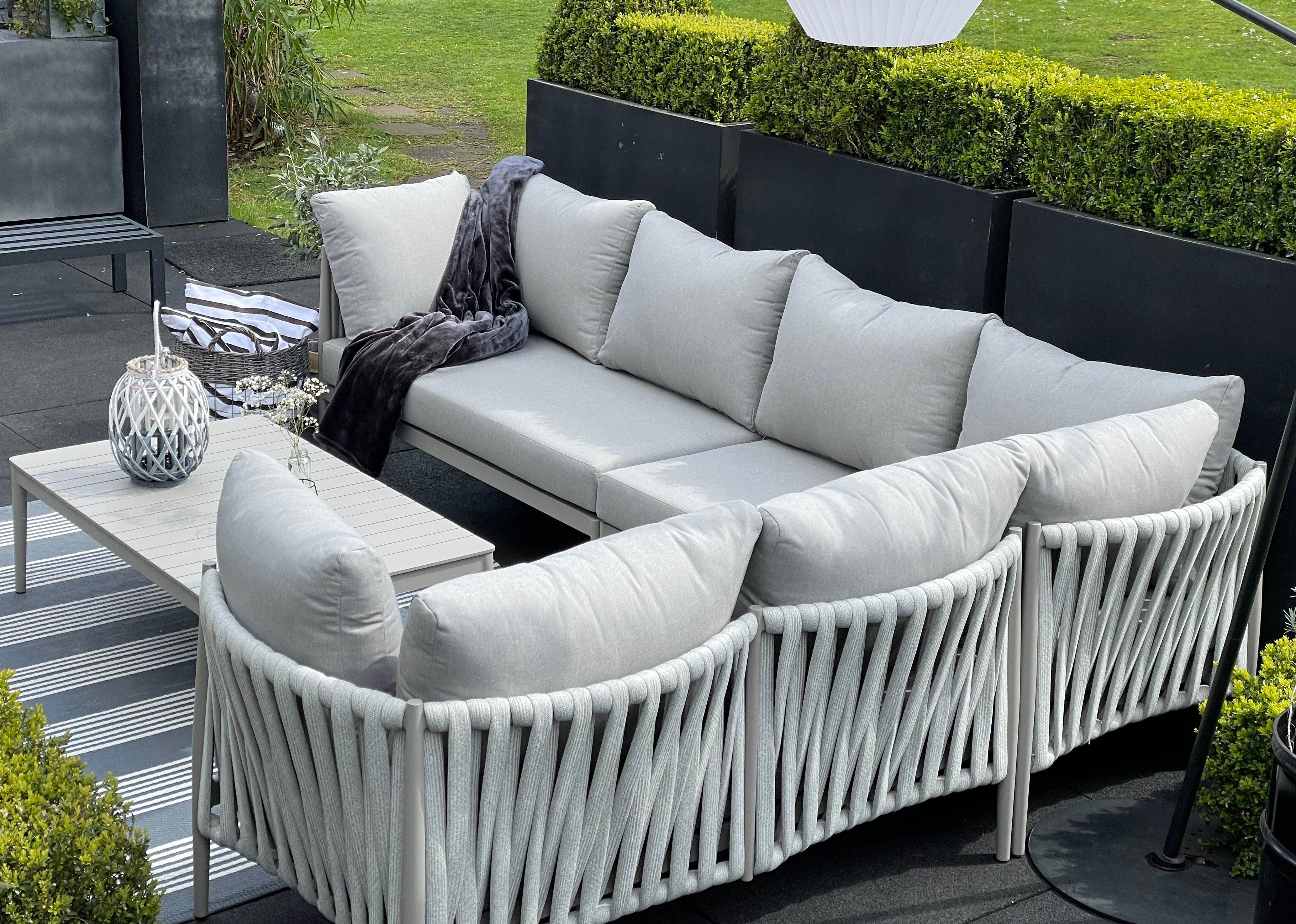 RED Aluminum High End Patio Furniture-Beige