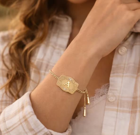 🏇Custom Name Initial Bracelet – Perfect Gift Idea