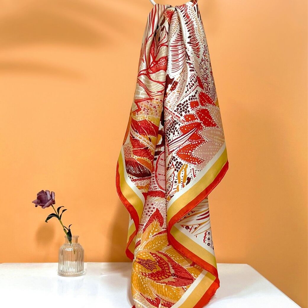 Seidenschal 18 Momme Beidseitig Bedruckt – Flammender Dschungel (52cm)