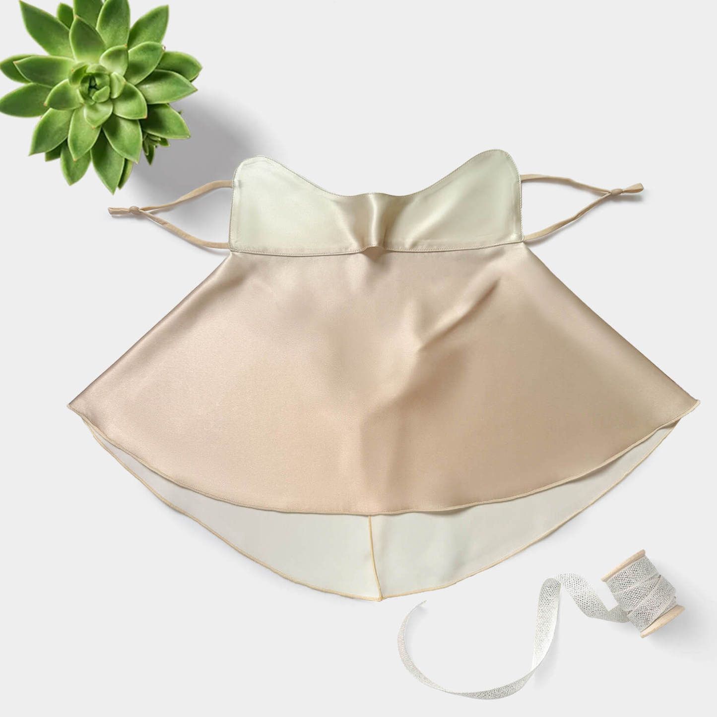 Halbdeckende Sonnenschutzmaske aus Seide 22Momme