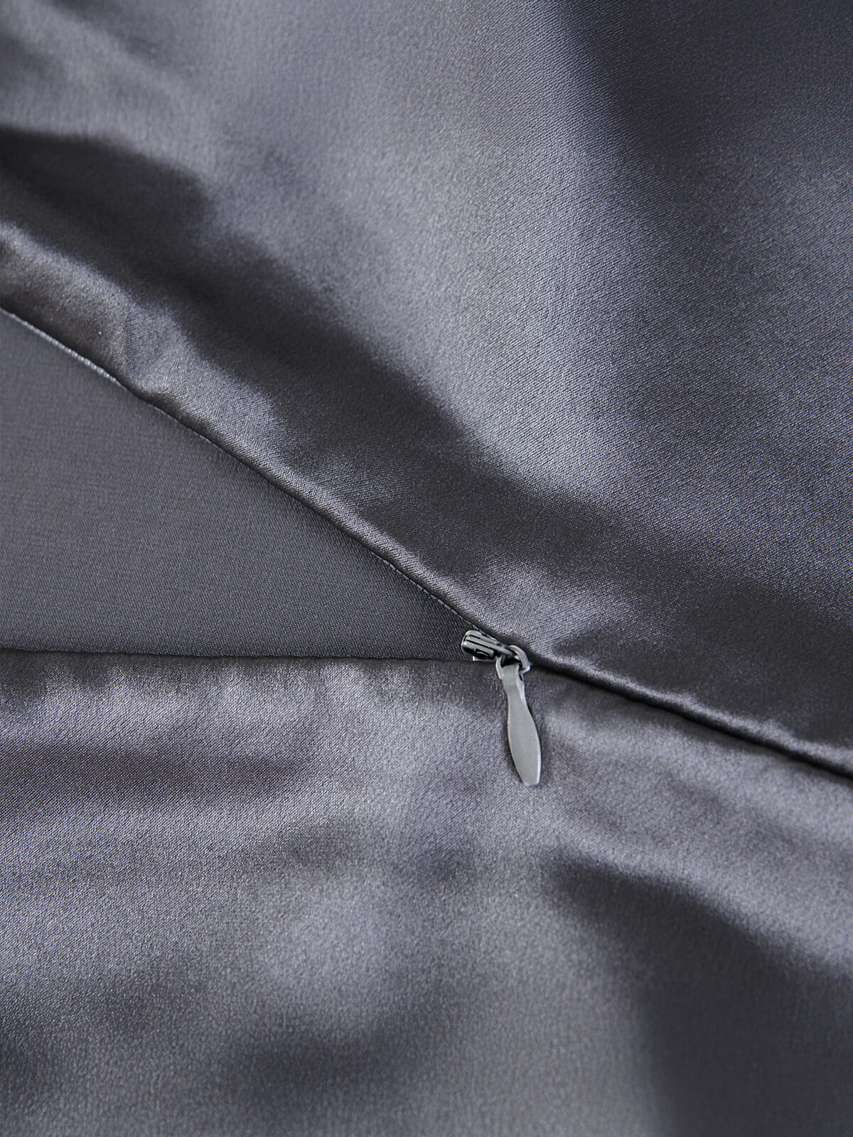 22 Momme Mulberry Silk Pillowcase – Zipper Closure