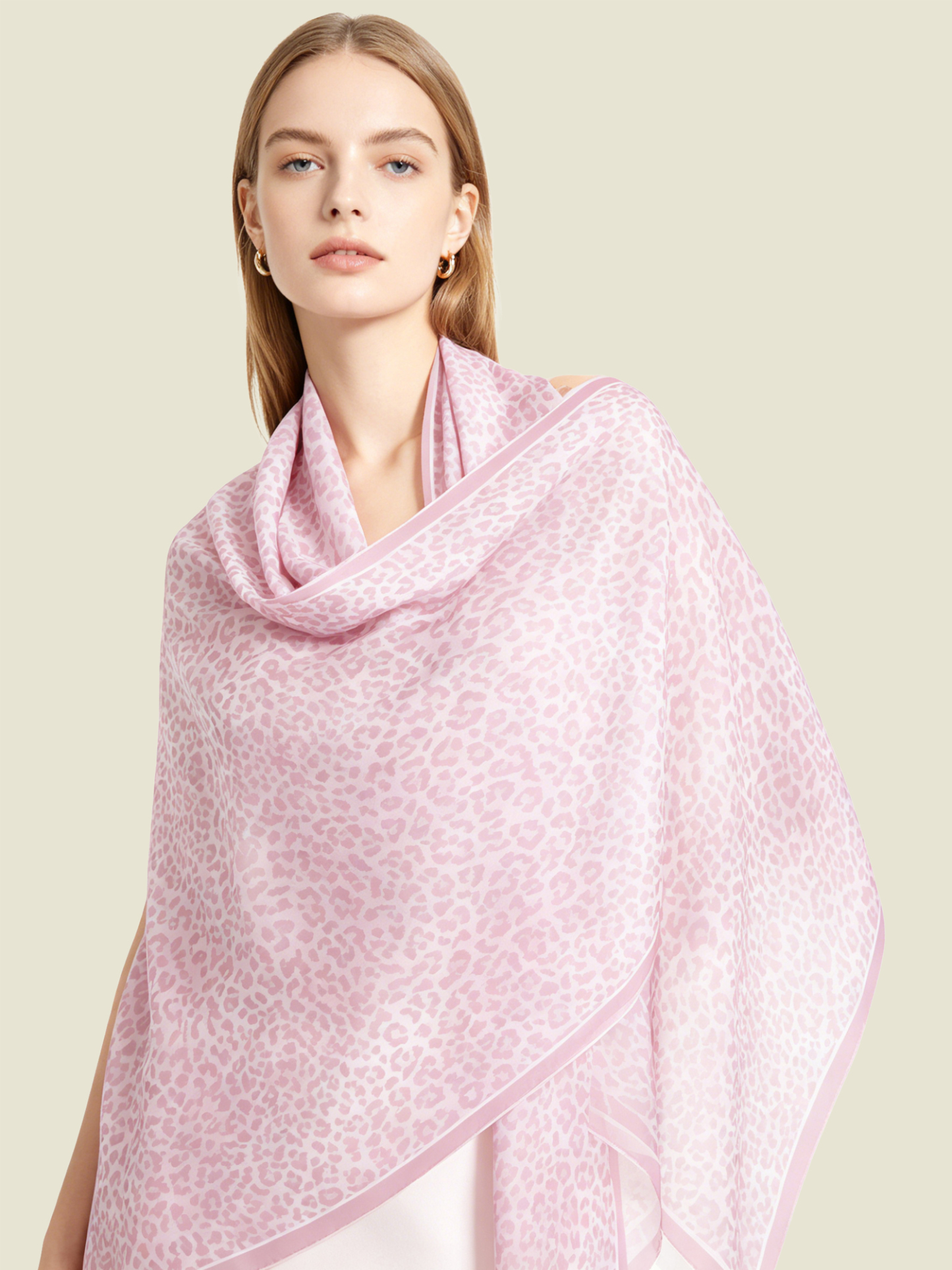 12 Momme Seidenschal – Leopardenmuster (175x45cm)