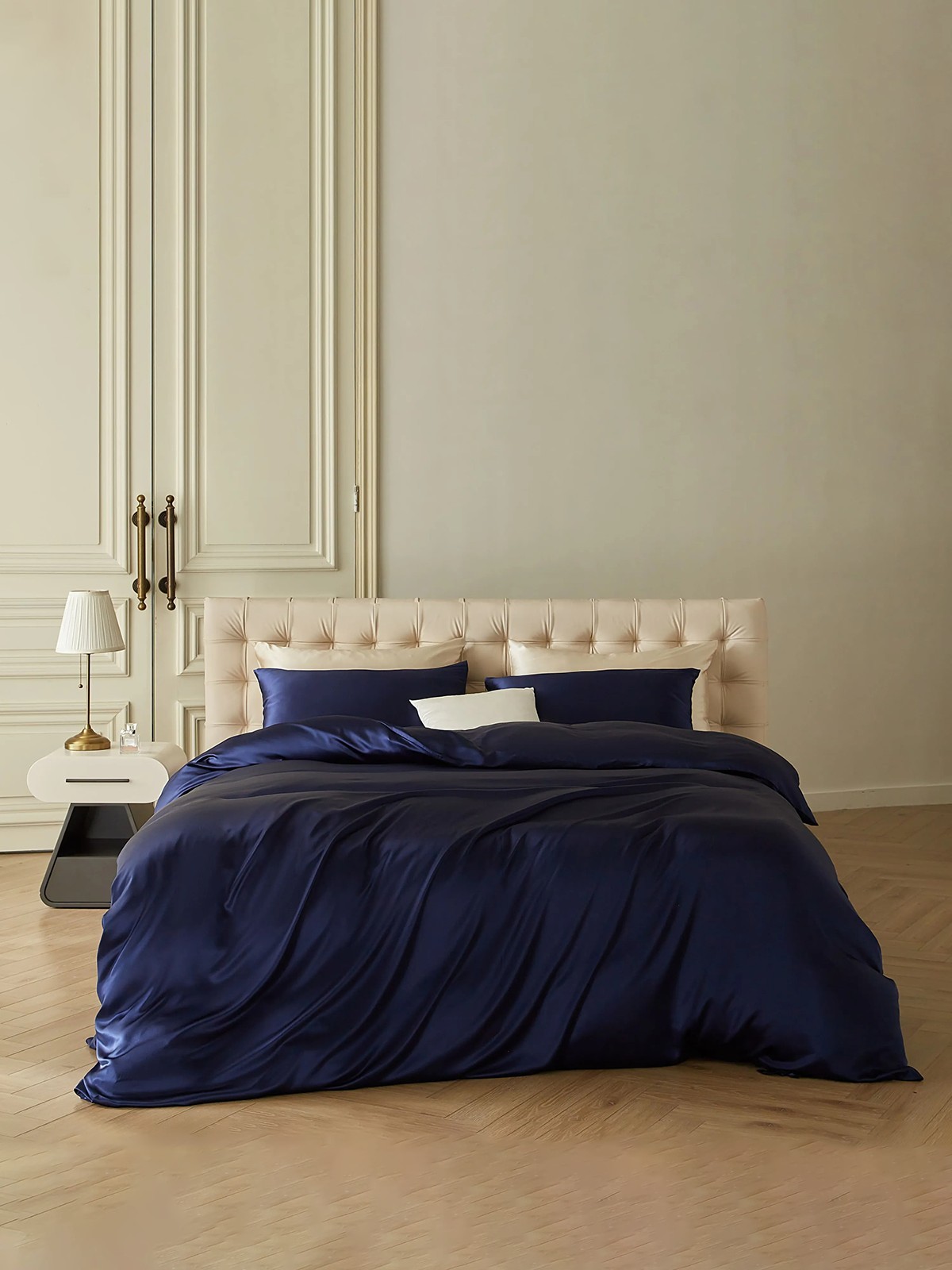 19 Momme 4-teiliges Seiden-Bettwäsche-Set (1 Bettbezug + 1 Spannbettlaken + 2 Kissenbezüge)