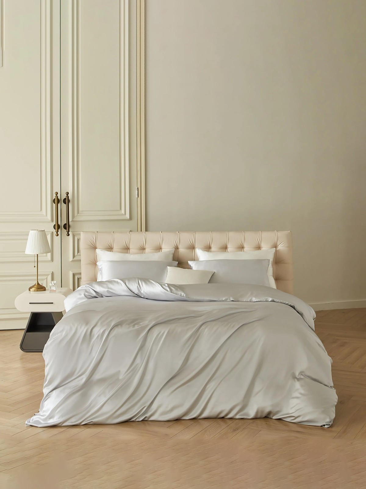 19 Momme 4-teiliges Seiden-Bettwäsche-Set (1 Bettbezug + 1 Spannbettlaken + 2 Kissenbezüge)