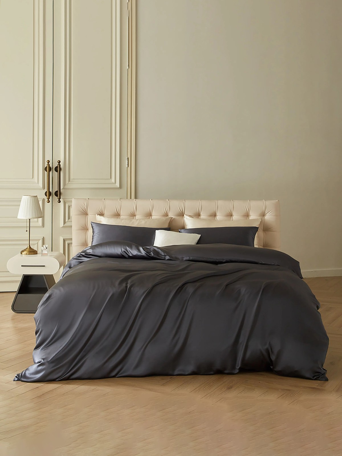 19 Momme 4-teiliges Seiden-Bettwäsche-Set (1 Bettbezug + 1 Spannbettlaken + 2 Kissenbezüge)