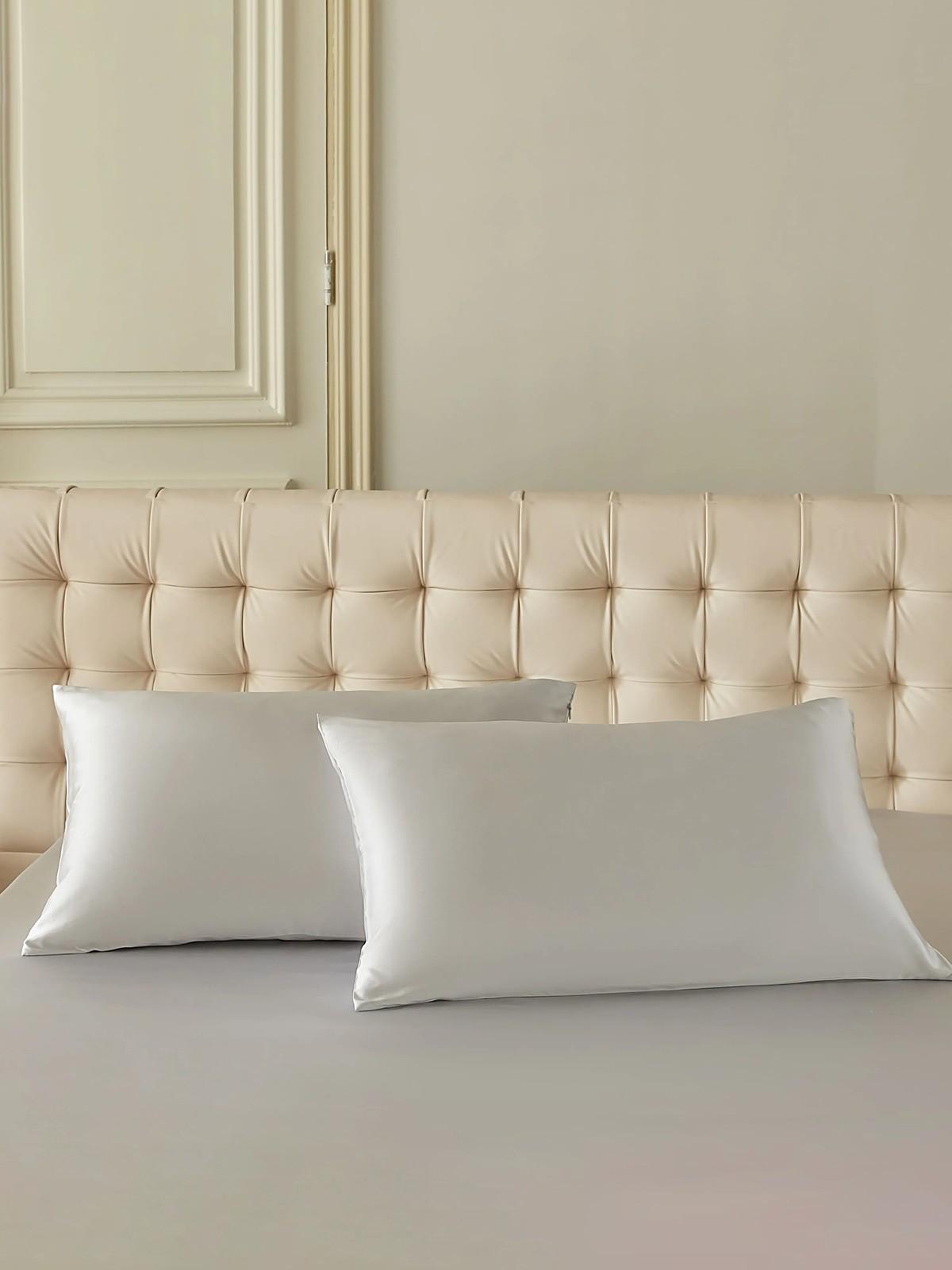 19 Momme 4-teiliges Seiden-Bettwäsche-Set (1 Bettbezug + 1 Spannbettlaken + 2 Kissenbezüge)