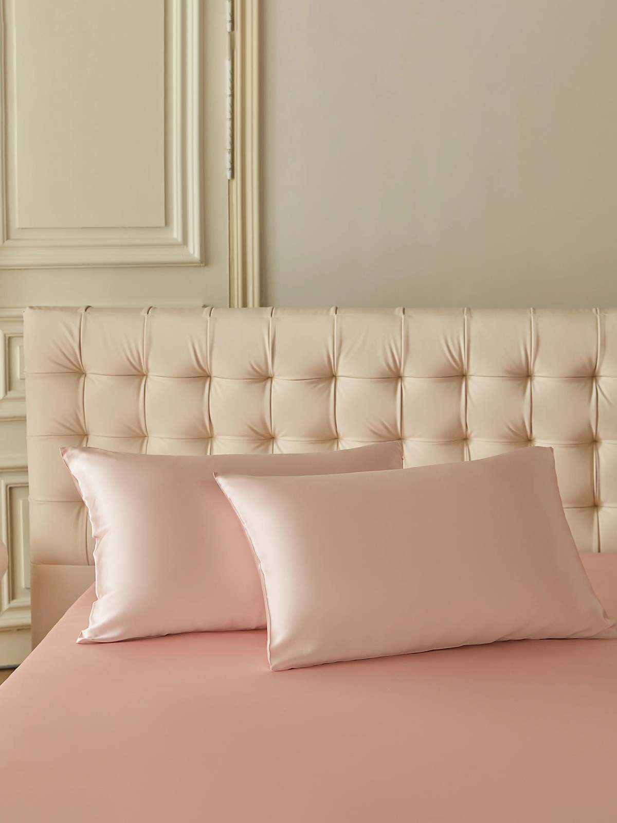 19 Momme 4-teiliges Seiden-Bettwäsche-Set (1 Bettbezug + 1 Spannbettlaken + 2 Kissenbezüge)