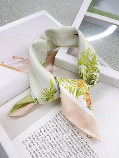 18Momme Seidenschal mit Sunset-Motiv