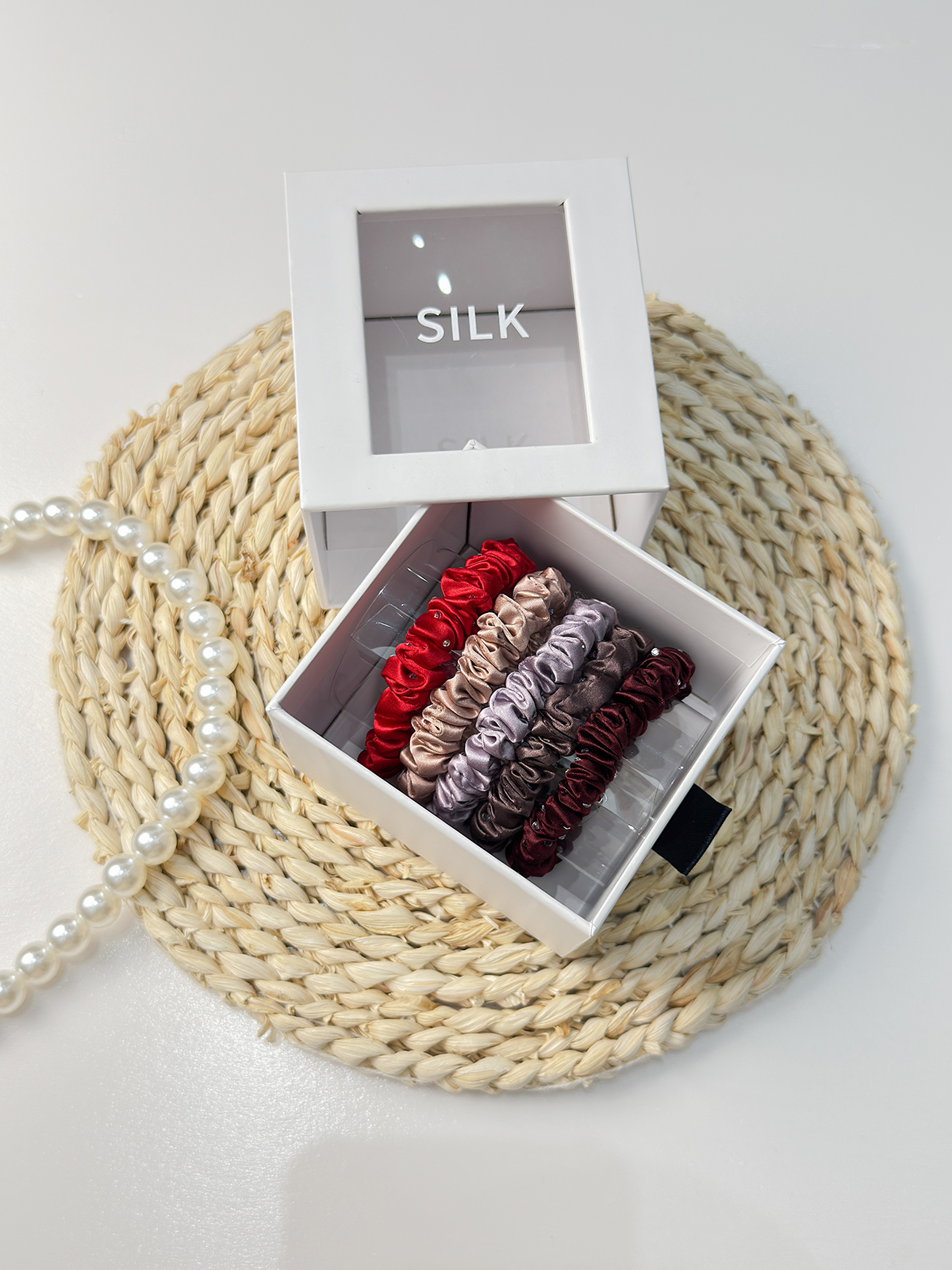 22Momme Seiden-Haargummi mit Strasssteinen, 5er-Set