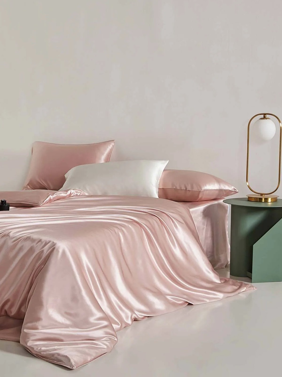 Parure de lit en soie 4 pièces 22 mommes (1 drap-housse + 1 housse de couette + 2 taies d'oreiller)