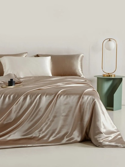 Parure de lit en soie 4 pièces 22 mommes (1 drap-housse + 1 housse de couette + 2 taies d'oreiller)
